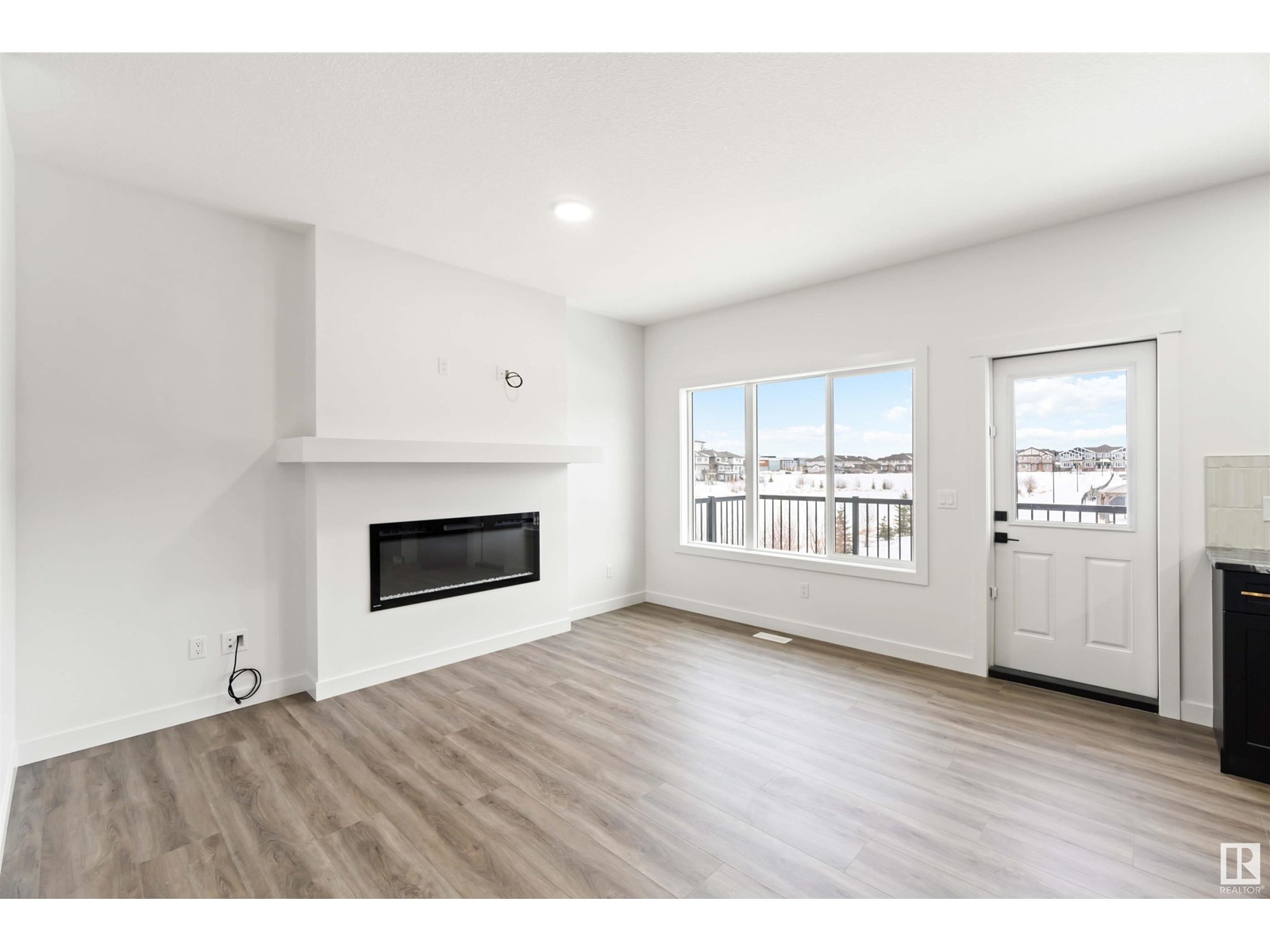 Property at 1519 26 ST NW image 3
