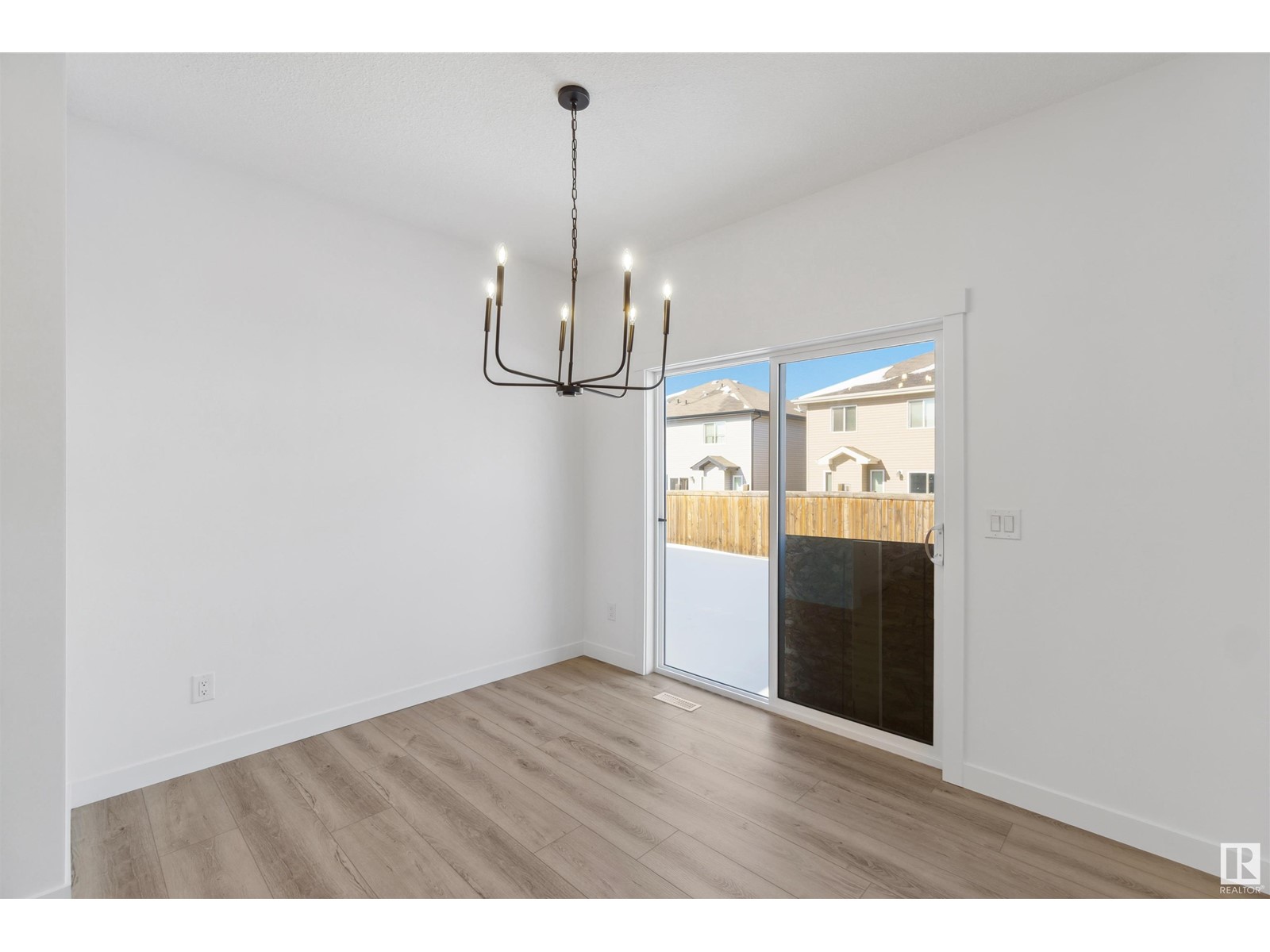 Property at 24 SPRINGBROOK WD image 5