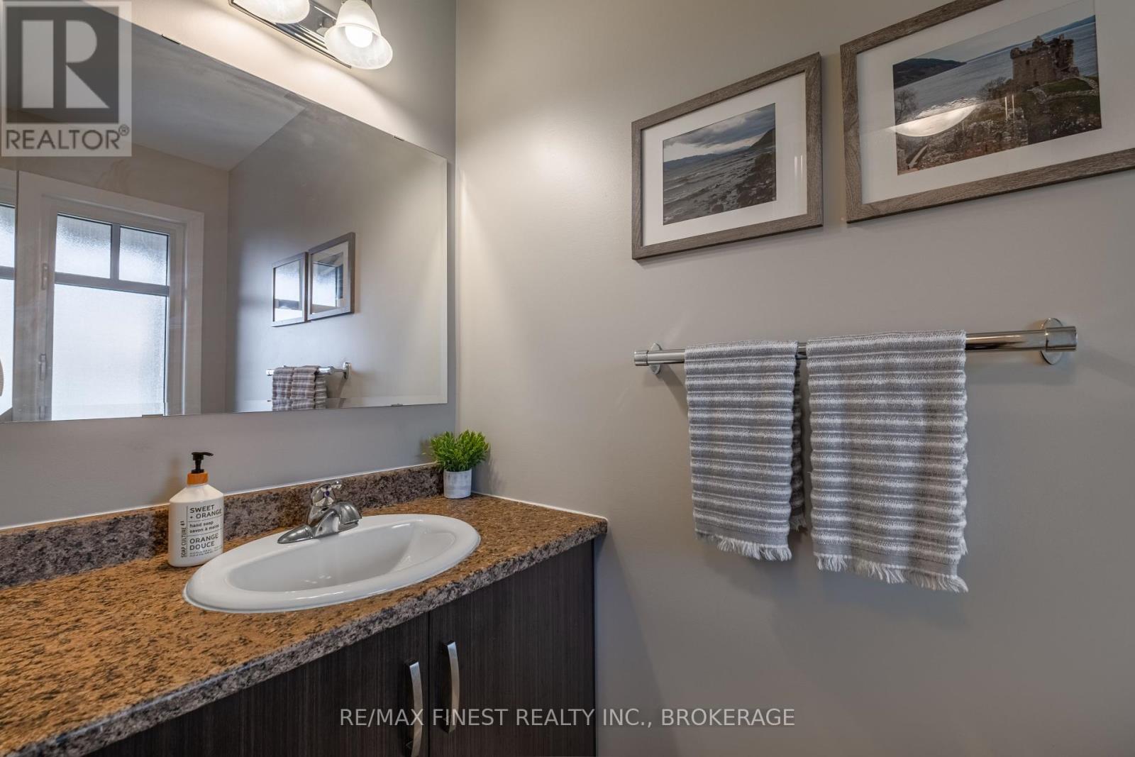 1203 Carfa Crescent, Kingston, Ontario  K7P 0N2 - Photo 7 - X12111120