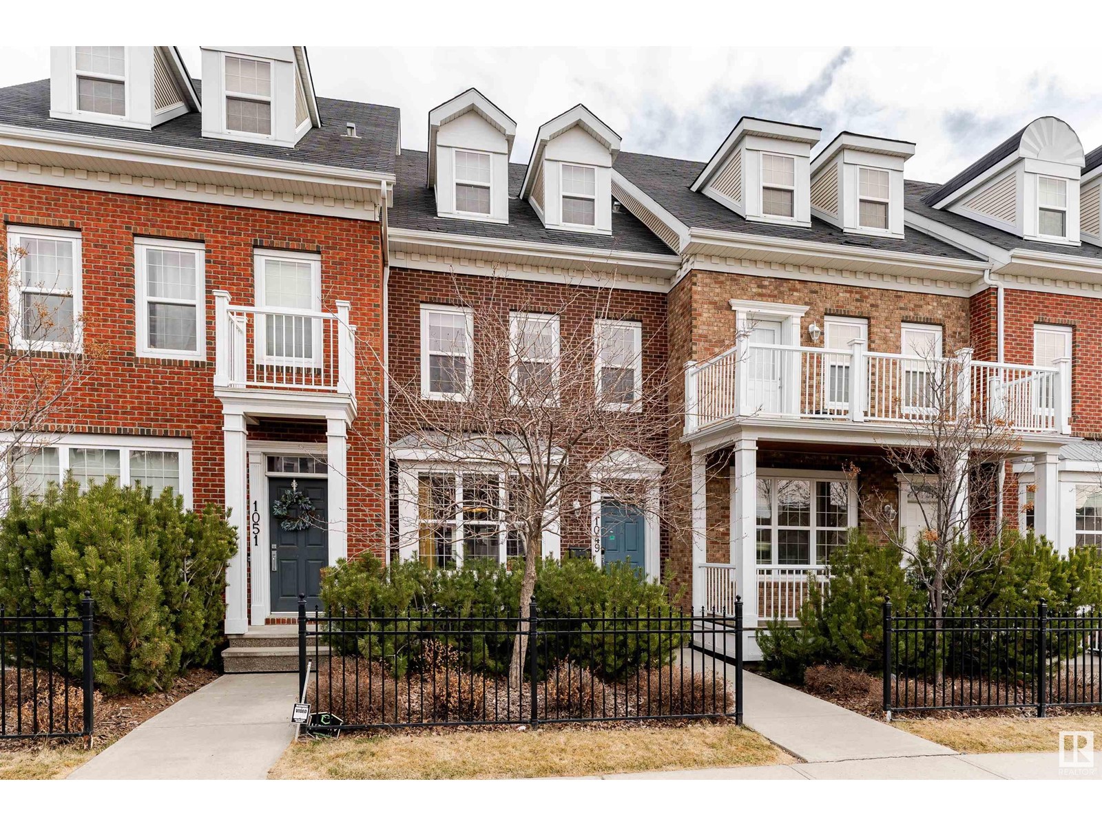 Property at 1049 GAULT BV NW image 2