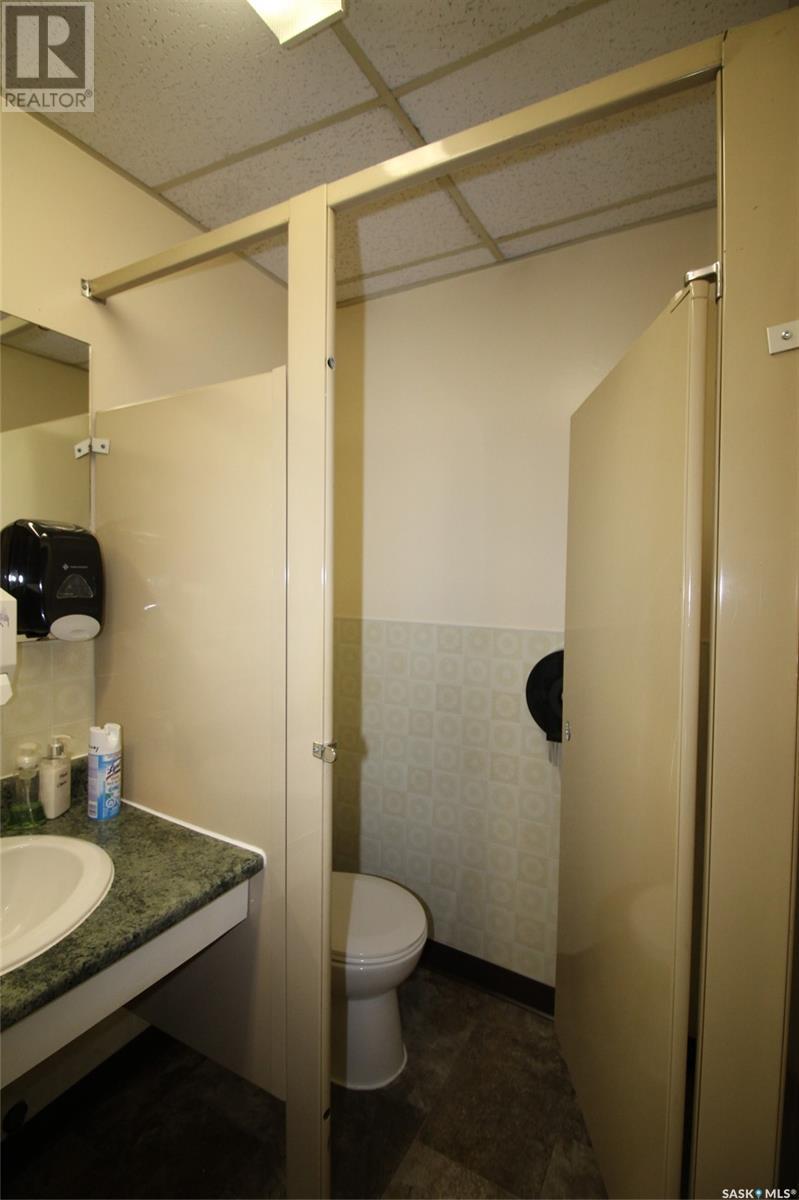 205 Centre Street, Shaunavon, Saskatchewan  S0N 2M0 - Photo 37 - SK004503