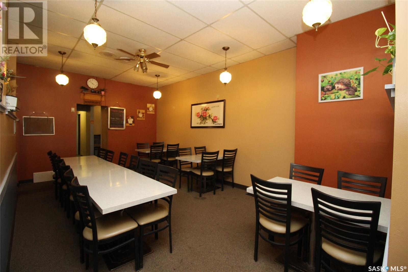 205 Centre Street, Shaunavon, Saskatchewan  S0N 2M0 - Photo 4 - SK004503