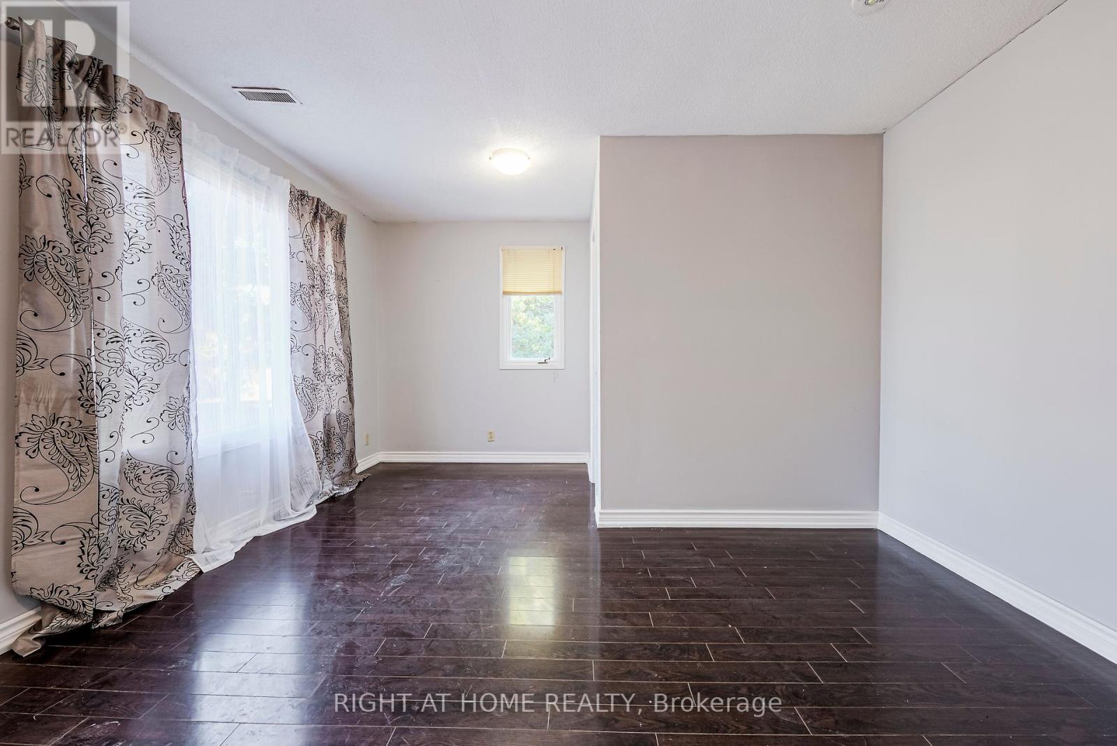 Main B - 1715 Rossland Road, Whitby, Ontario  L1N 3P1 - Photo 11 - E12121311