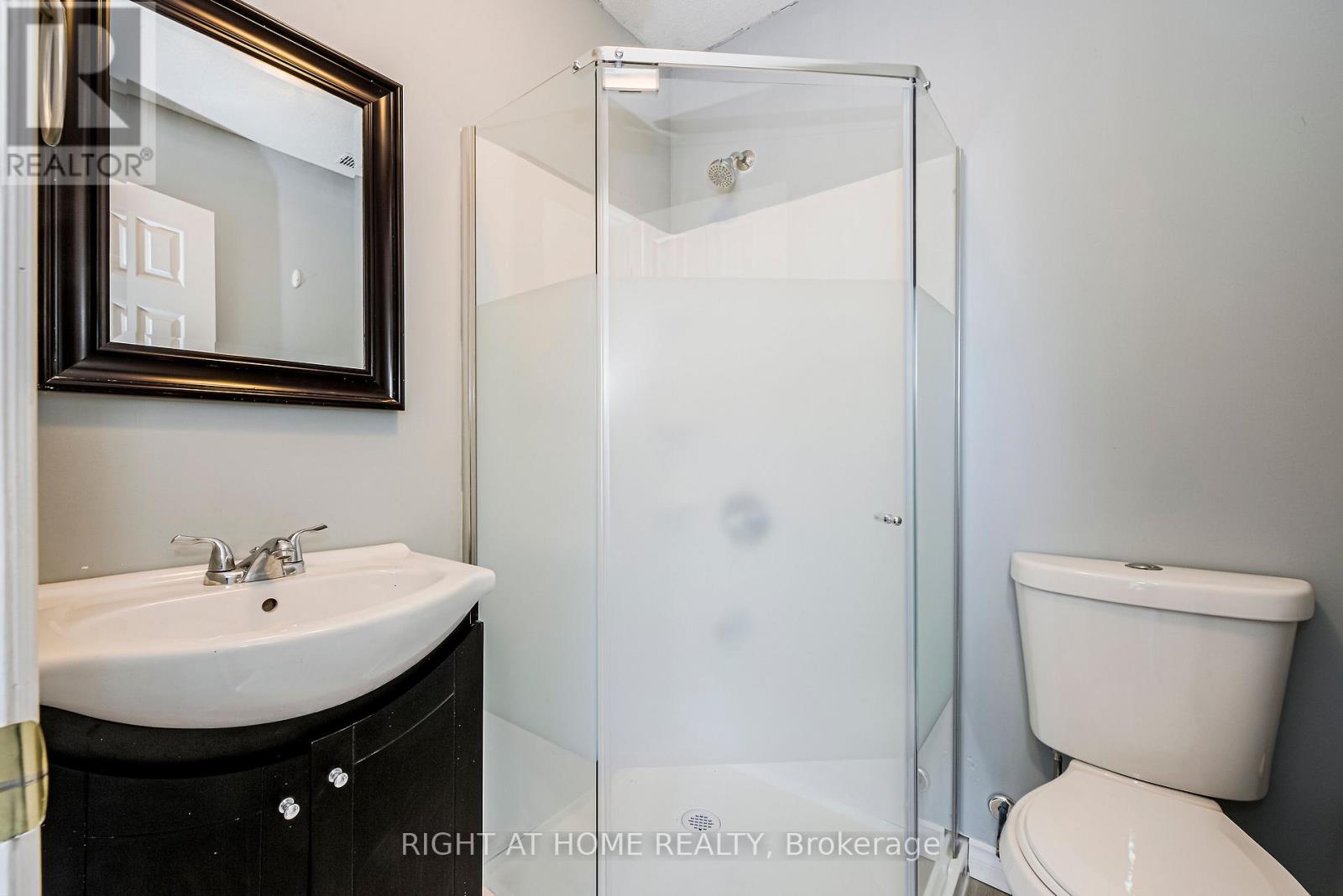 Main B - 1715 Rossland Road, Whitby, Ontario  L1N 3P1 - Photo 12 - E12121311