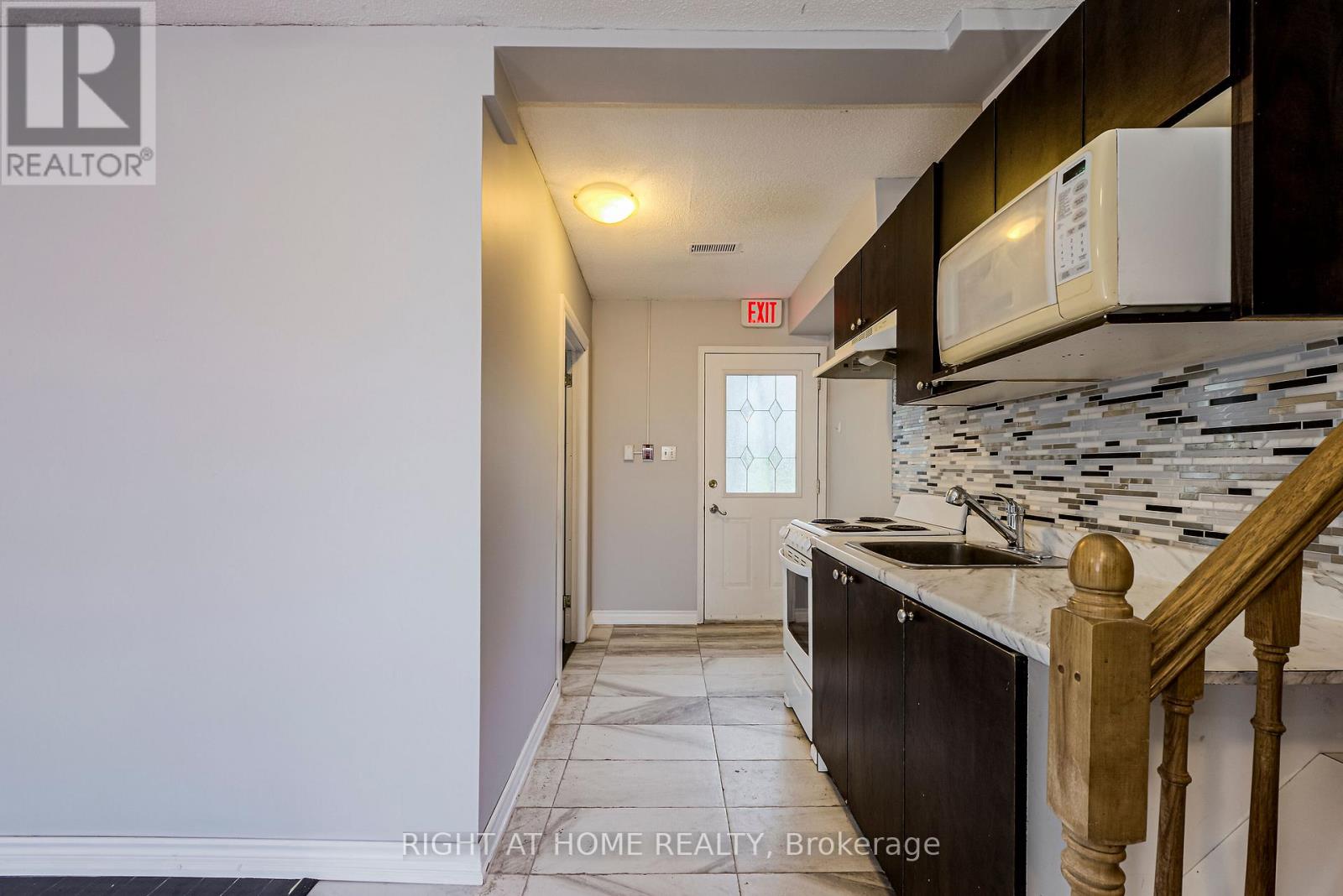 Main B - 1715 Rossland Road, Whitby, Ontario  L1N 3P1 - Photo 15 - E12121311