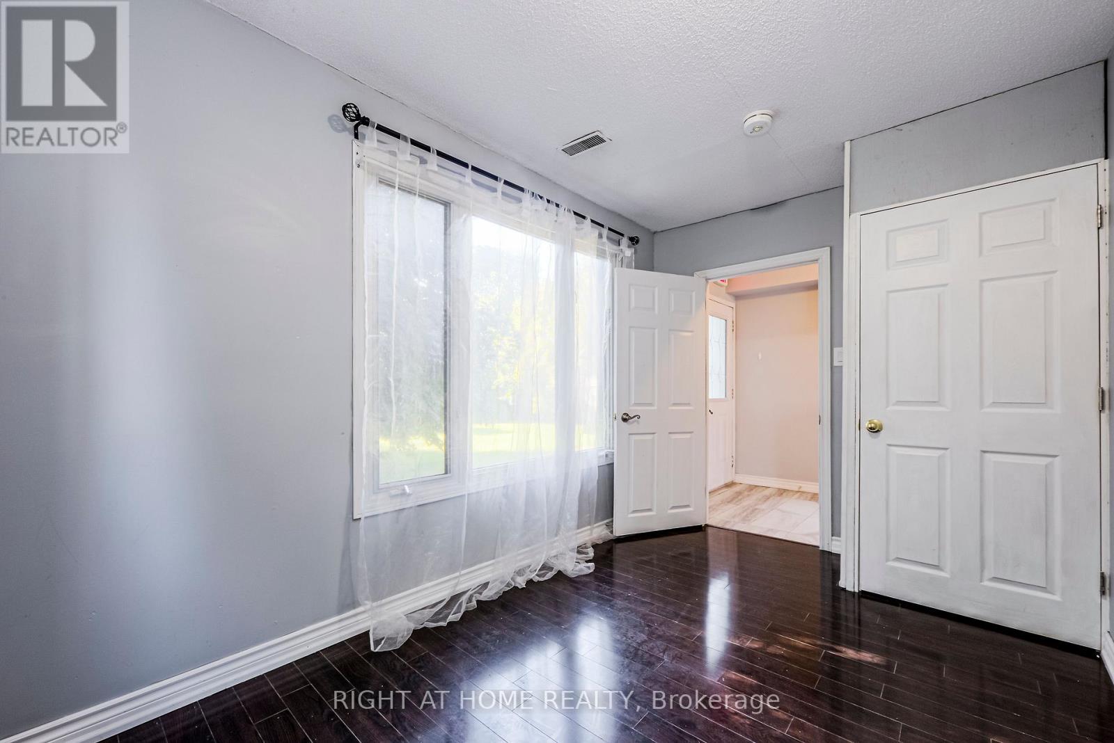 Main B - 1715 Rossland Road, Whitby, Ontario  L1N 3P1 - Photo 22 - E12121311