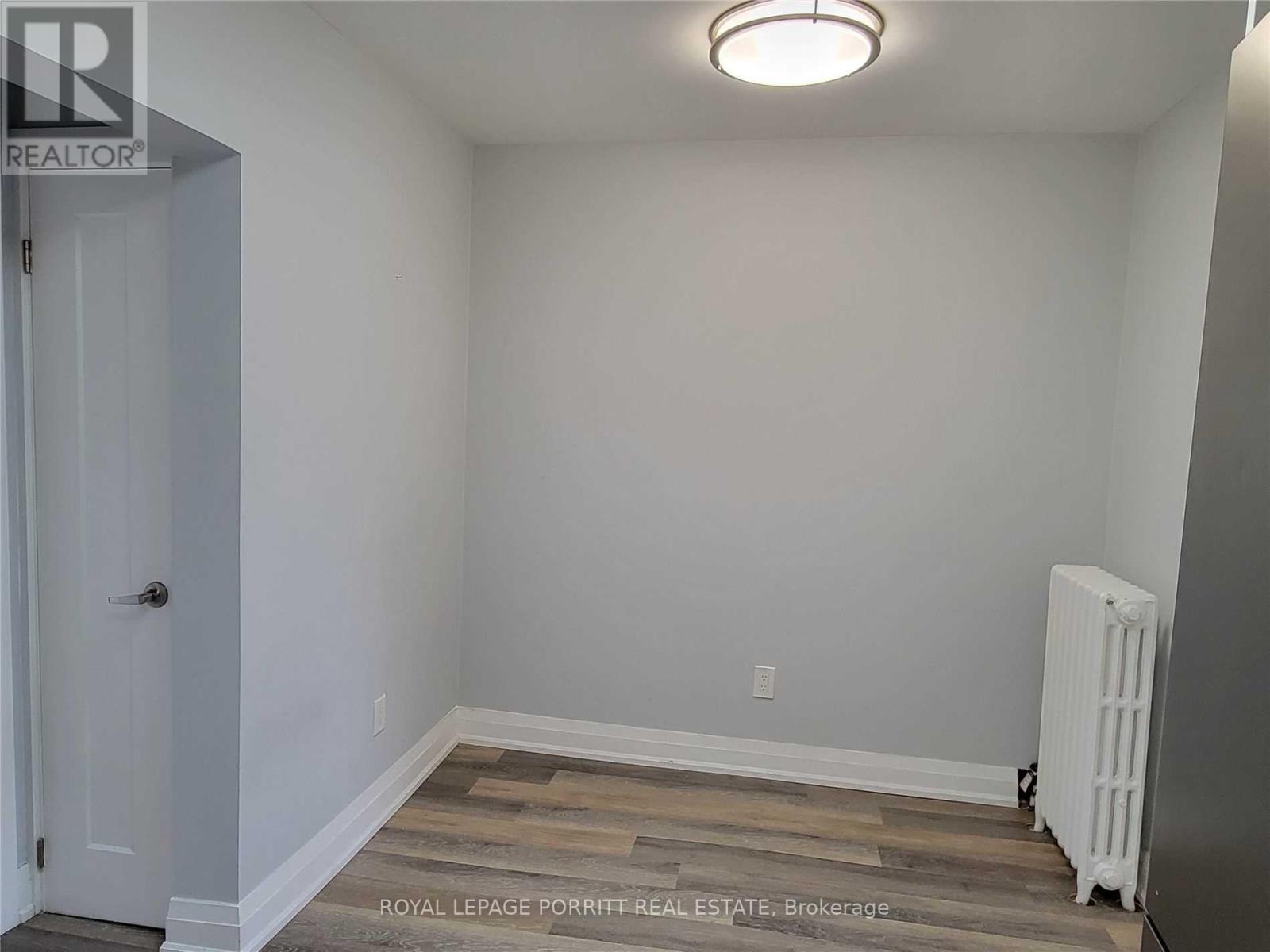 #3 - 3465 Lake Shore Boulevard W, Toronto, Ontario  M8W 1N2 - Photo 6 - W12121289