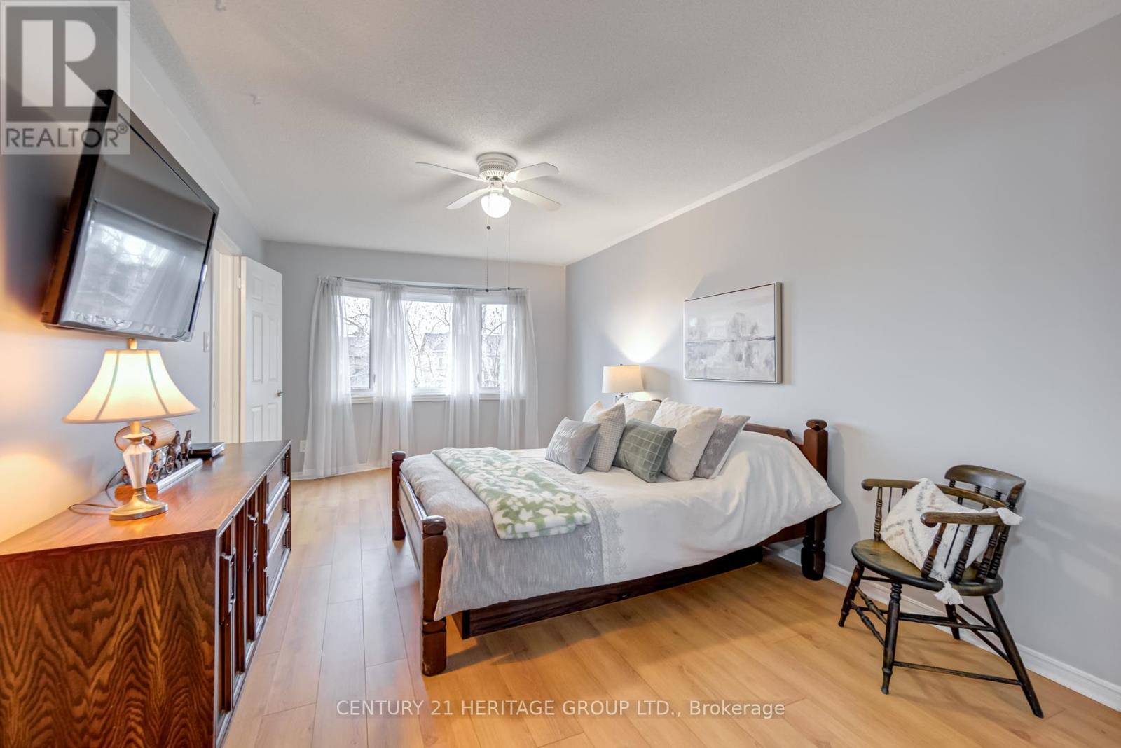 303 Alex Doner Drive, Newmarket (Glenway Estates), Ontario  L3X 1G5 - Photo 24 - N12121106
