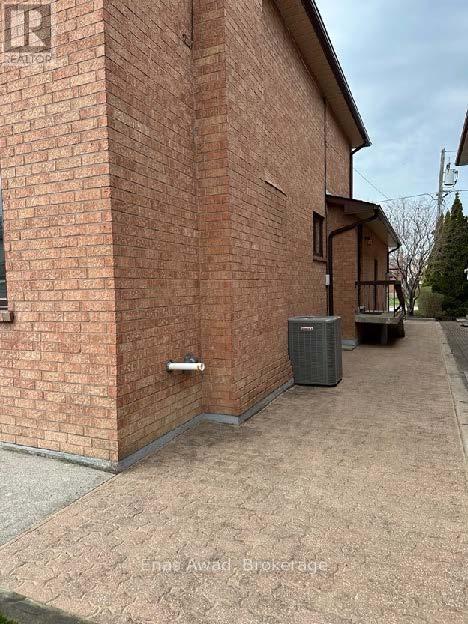 Property at 25 MULHOLLAND AVENUE image 5