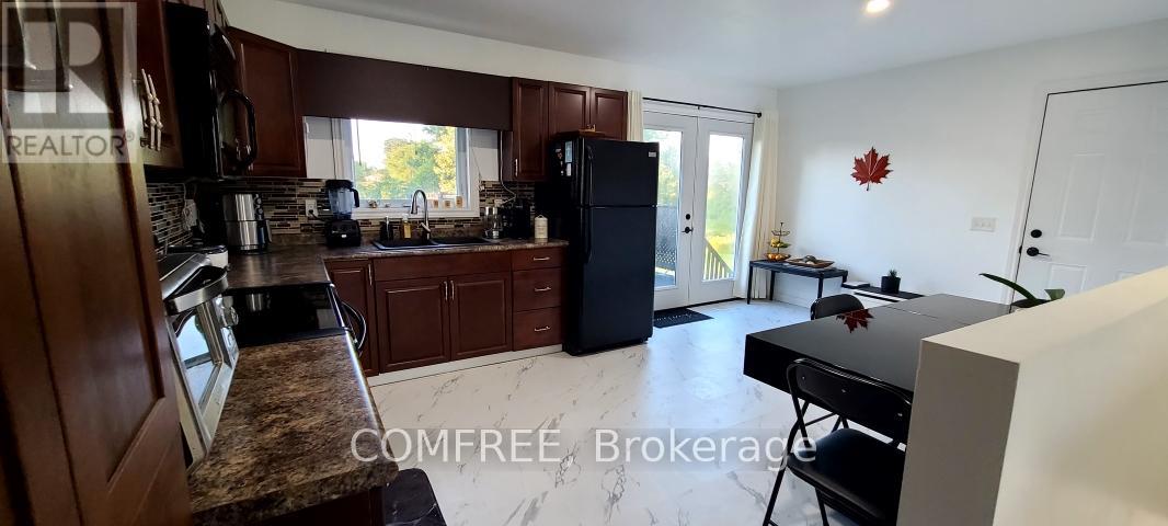 14 Wellington Avenue, Southwest Middlesex (Appin), Ontario  N0L 1A0 - Photo 13 - X12121339