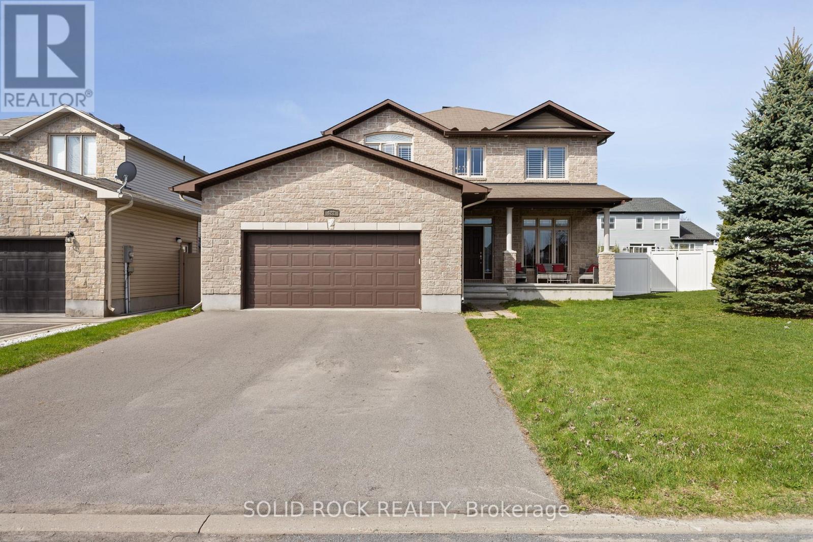 422 Mercury Street E, Clarence-Rockland, Ontario  K4K 0G8 - Photo 1 - X12121372