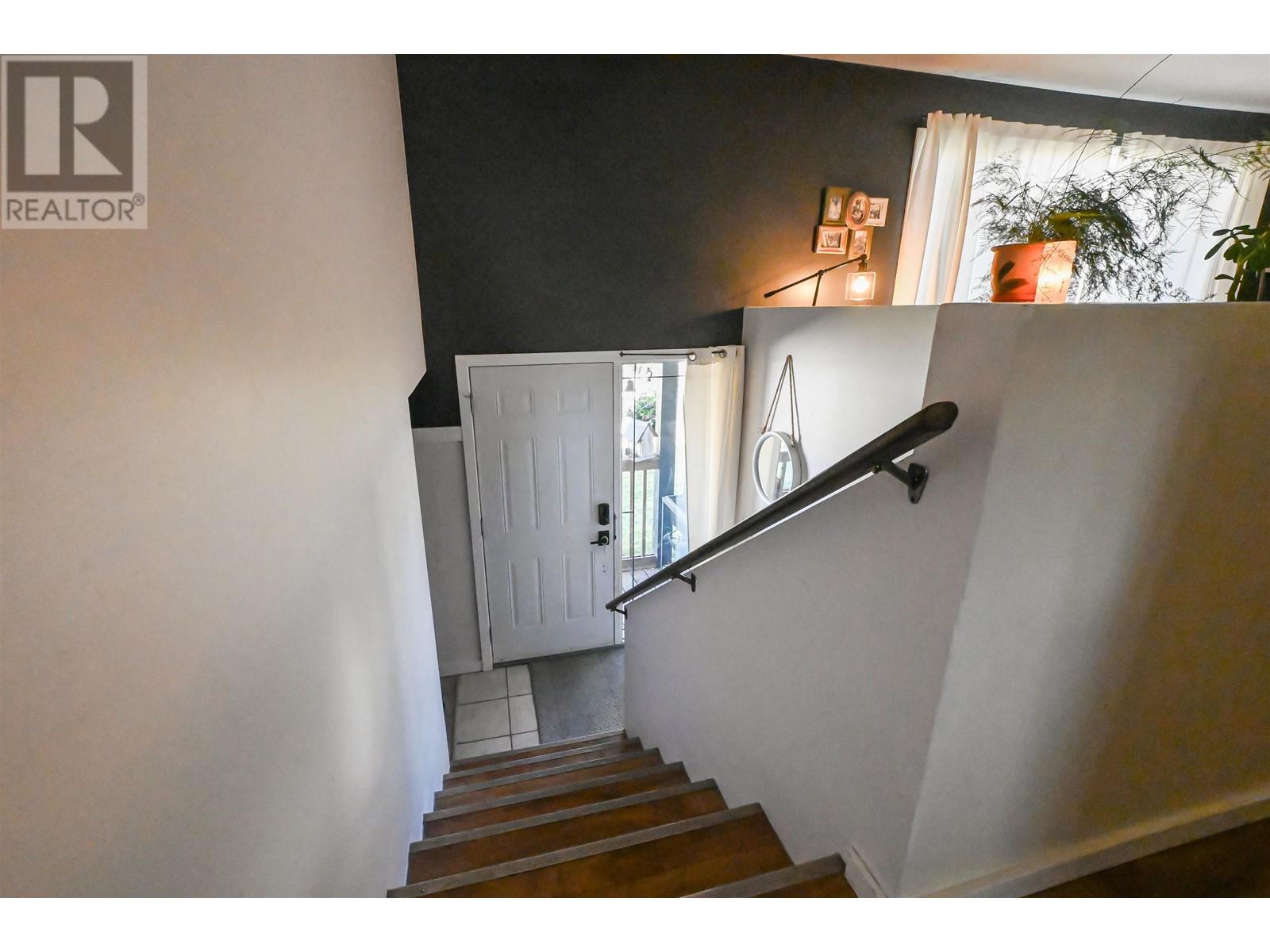 Property at 734 SMITH STREET image 2