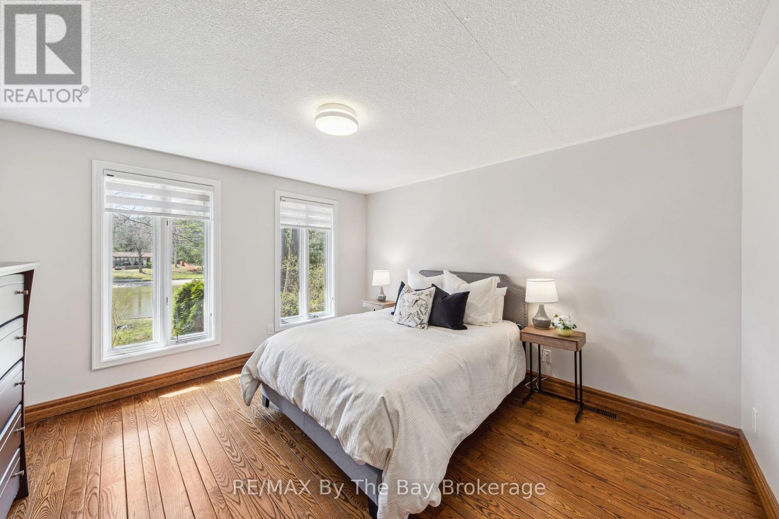 174 32nd Street S, Wasaga Beach, Ontario  L9Z 2S4 - Photo 15 - S12121389