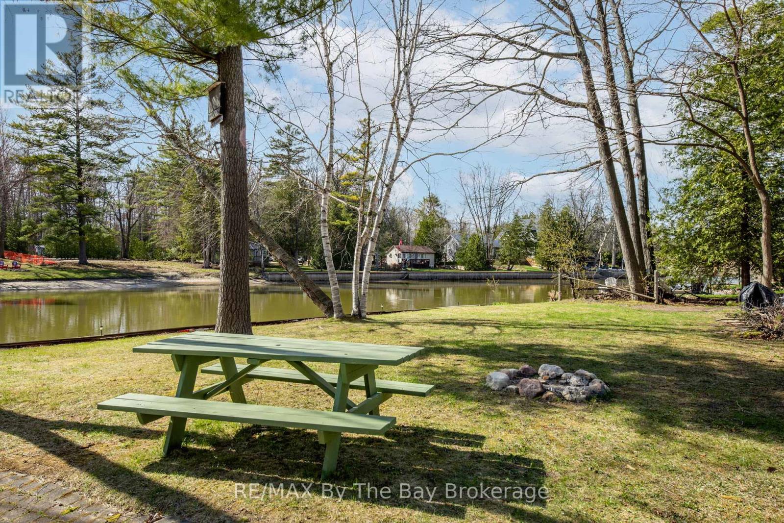 174 32nd Street S, Wasaga Beach, Ontario  L9Z 2S4 - Photo 41 - S12121389