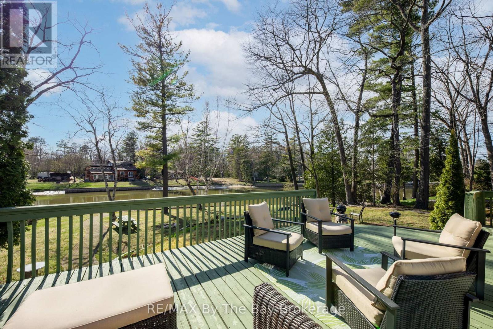 174 32nd Street S, Wasaga Beach, Ontario  L9Z 2S4 - Photo 44 - S12121389