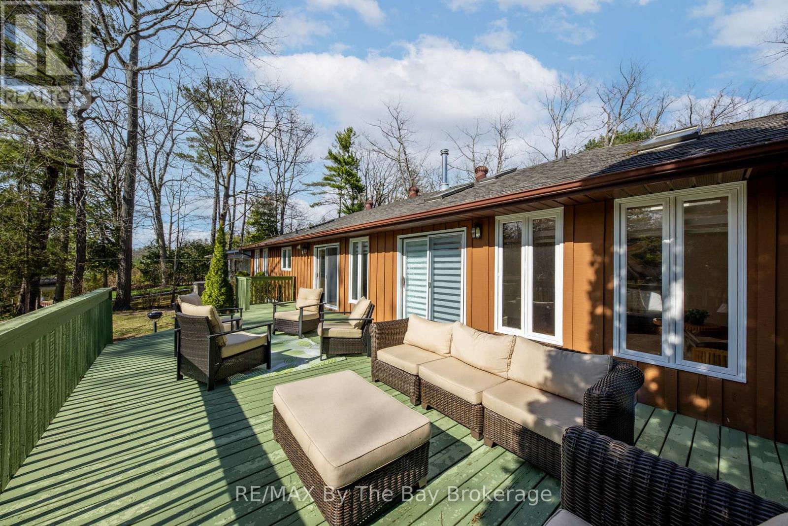 174 32nd Street S, Wasaga Beach, Ontario  L9Z 2S4 - Photo 45 - S12121389