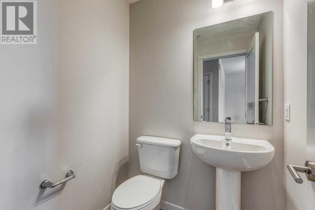 12, 30 Shawnee Common Sw, Calgary, Alberta  T2Y 0R1 - Photo 16 - A2195195