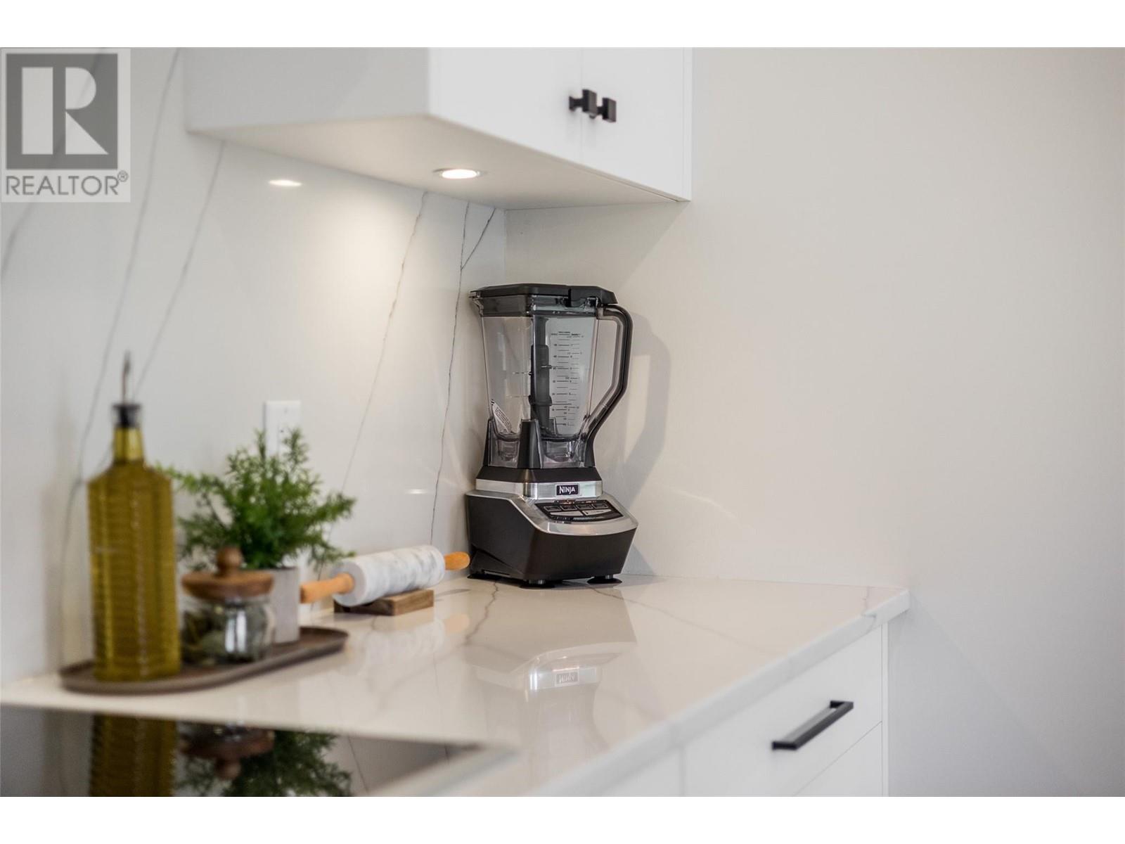 720 Churchill Avenue, Penticton, British Columbia  V2A 1E1 - Photo 38 - 10346120