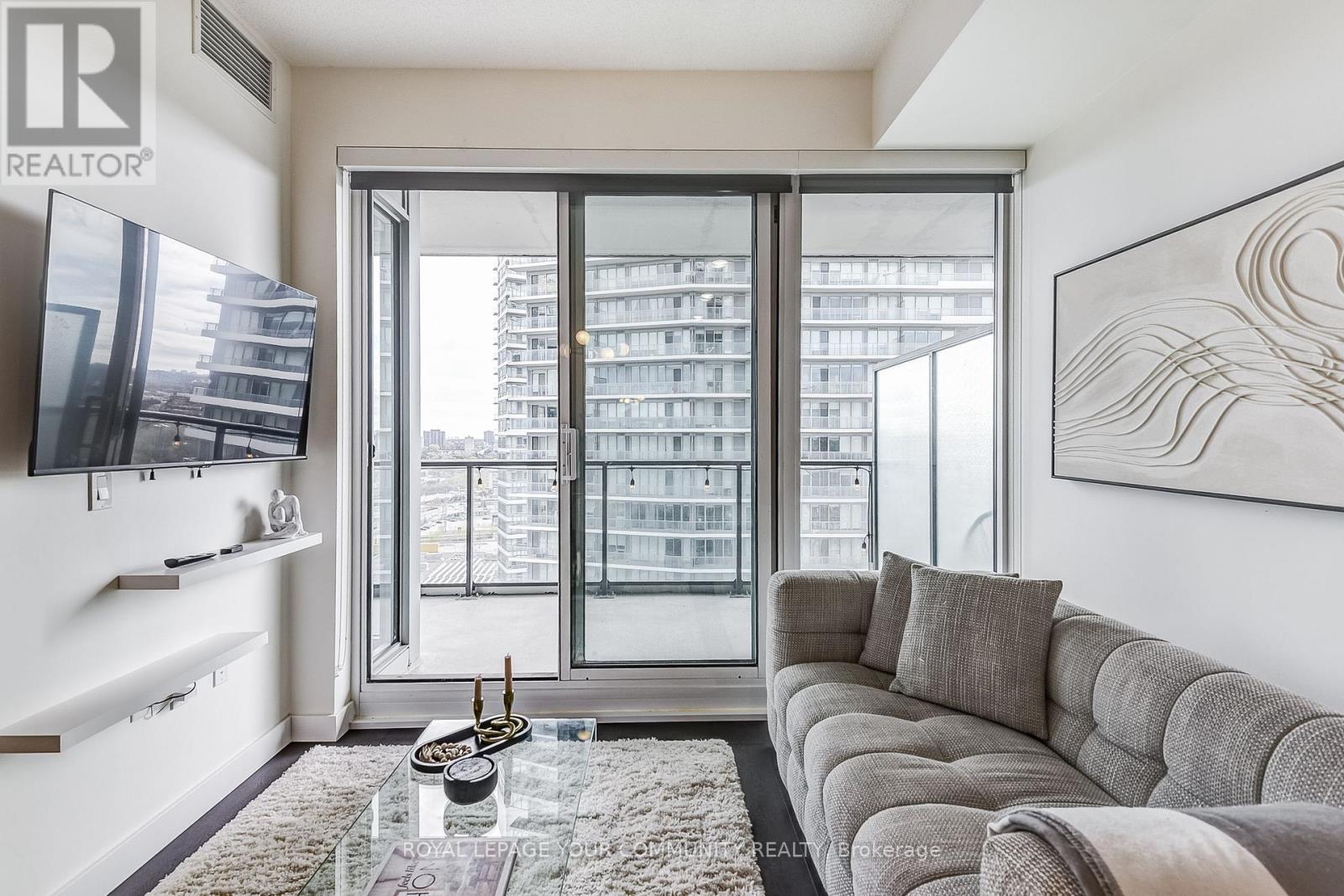 2015 - 95 Mcmahon Drive, Toronto, Ontario  M2K 0H2 - Photo 12 - C12121341
