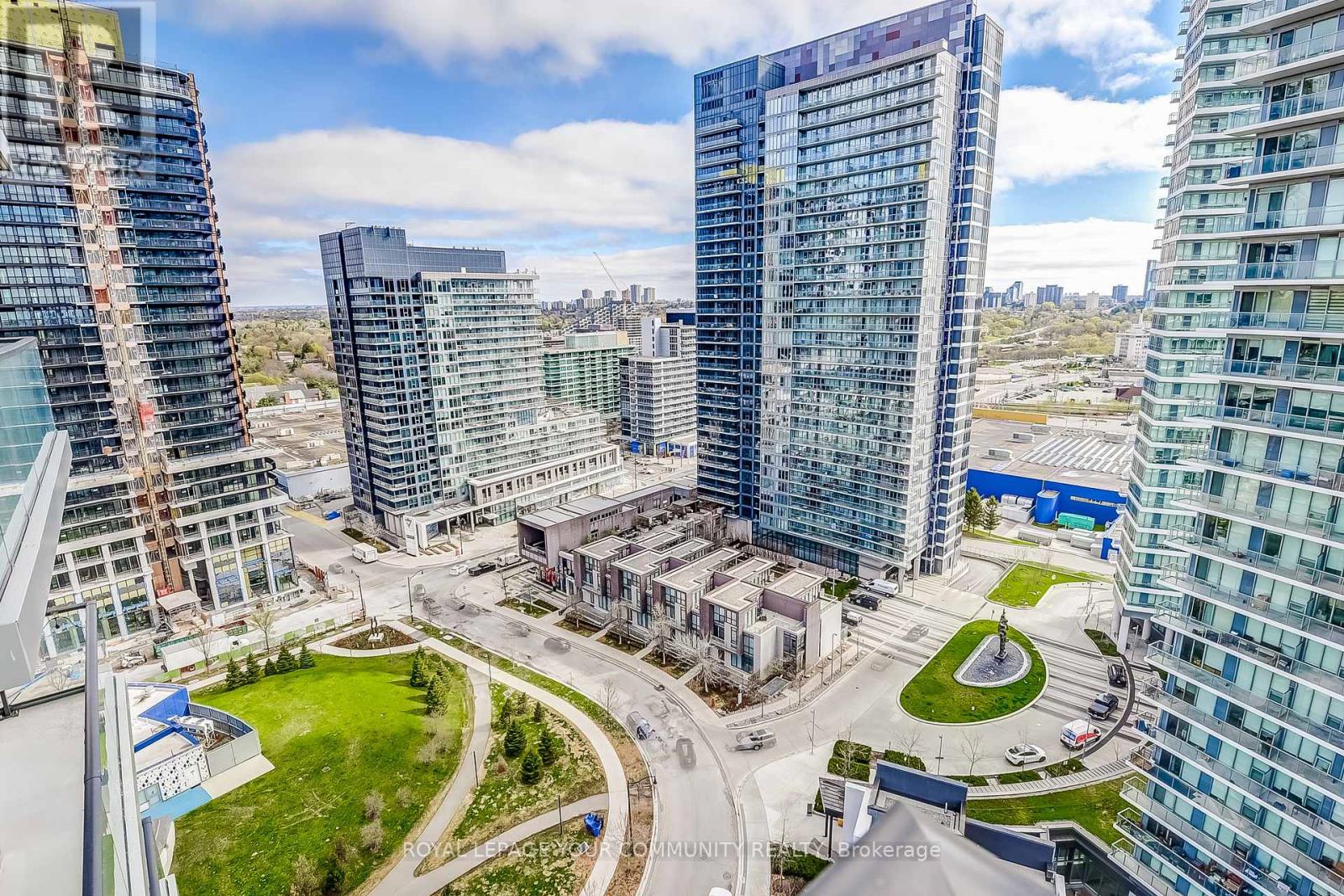 2015 - 95 Mcmahon Drive, Toronto, Ontario  M2K 0H2 - Photo 24 - C12121341