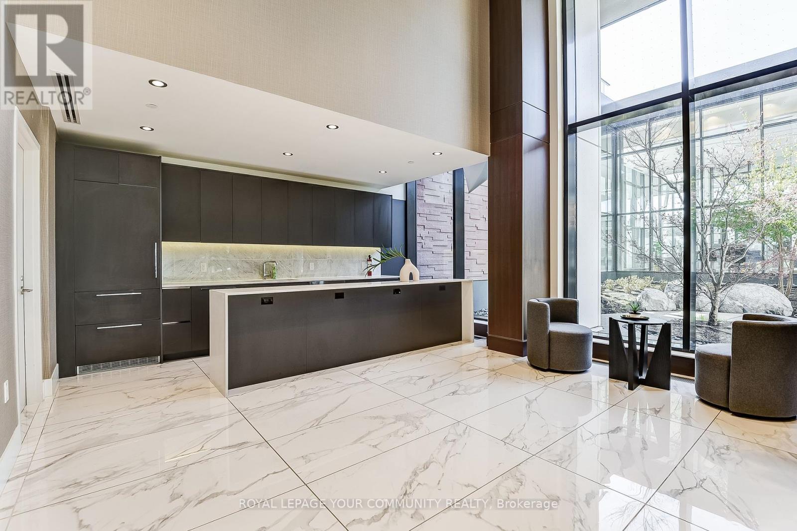 2015 - 95 Mcmahon Drive, Toronto, Ontario  M2K 0H2 - Photo 29 - C12121341