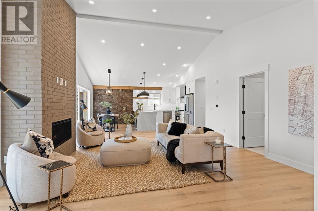 Property at 9019 12 Street SW image 3
