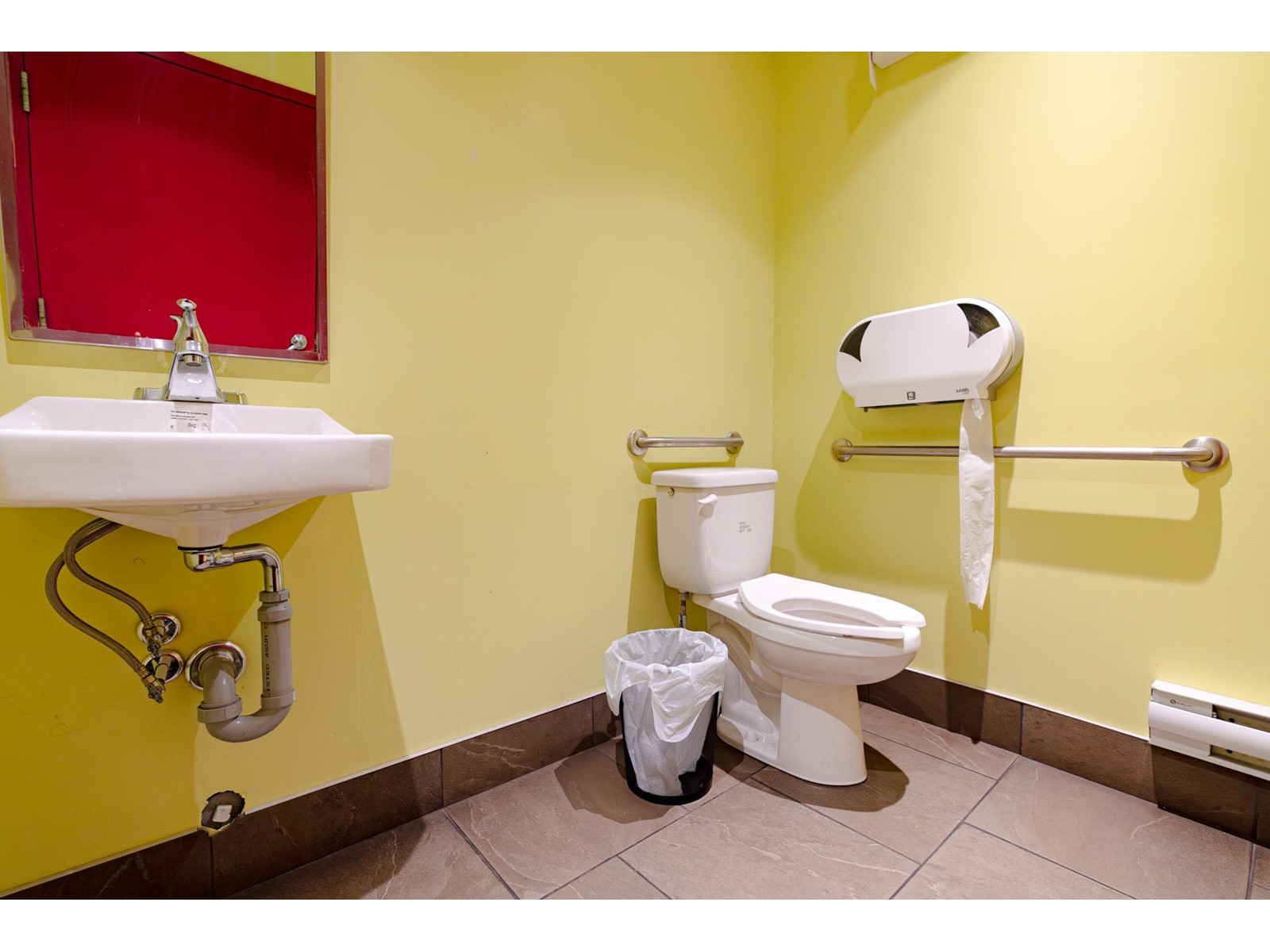 103 15146 100 Avenue, Surrey, British Columbia  V3R 4G6 - Photo 15 - C8068858