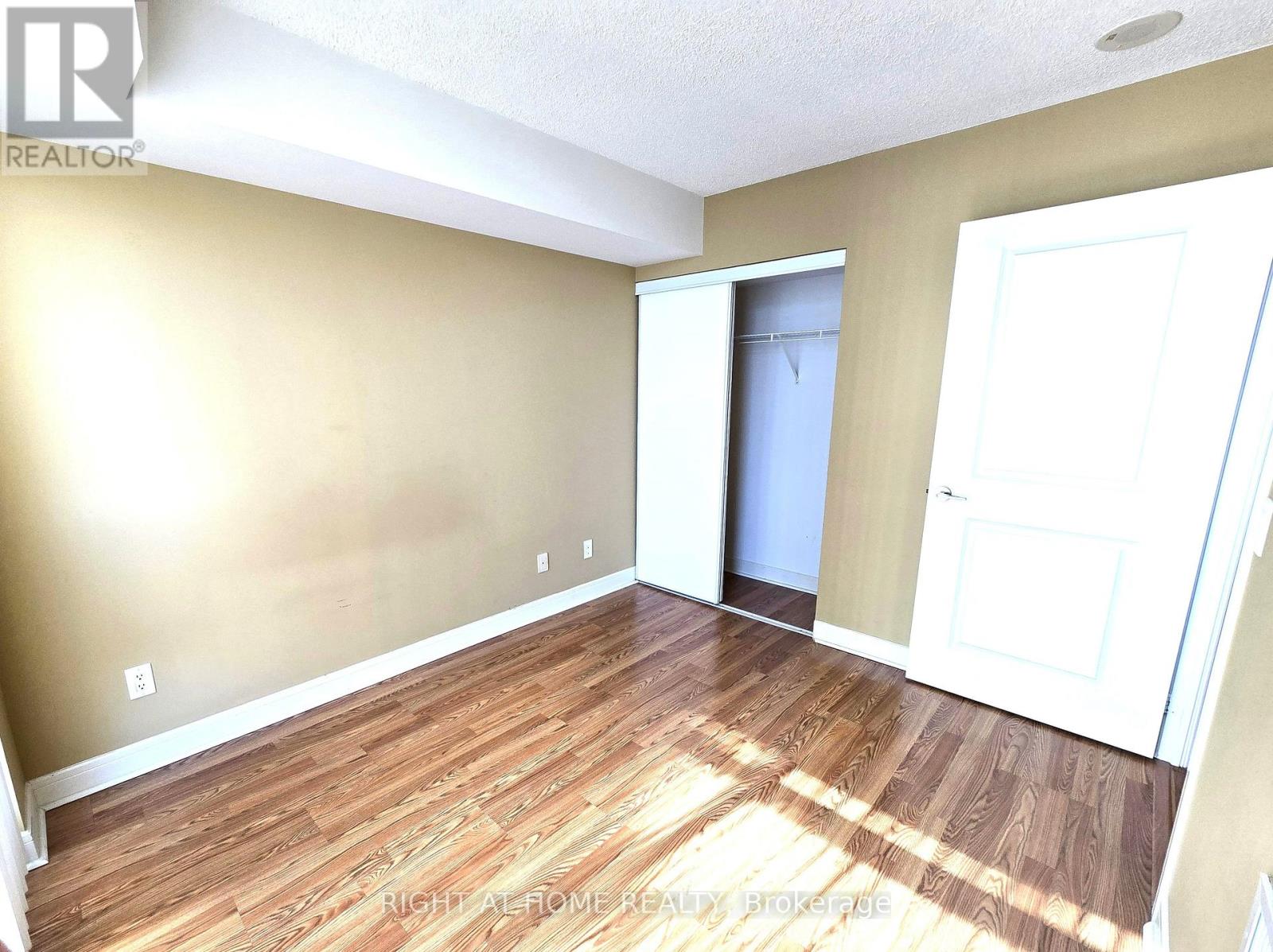 610 - 35 Bales Avenue, Toronto, Ontario  M2N 7L7 - Photo 11 - C12082228