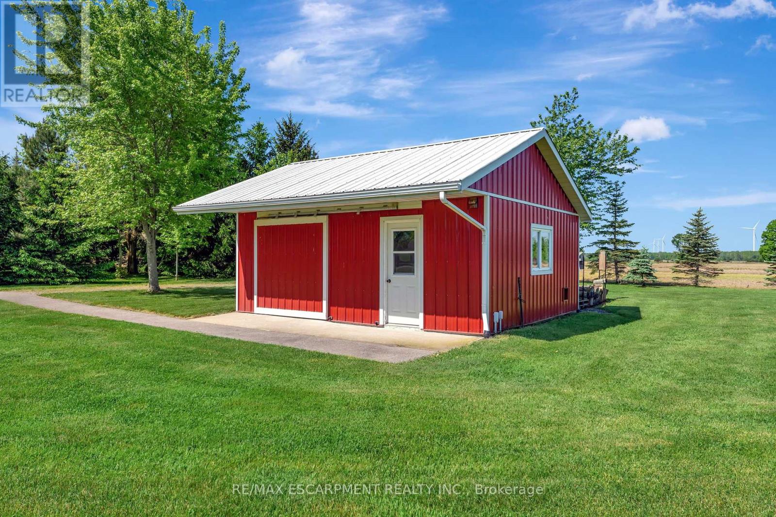 533 Marshall Road, Haldimand, Ontario  N1A 2W8 - Photo 37 - X12121364
