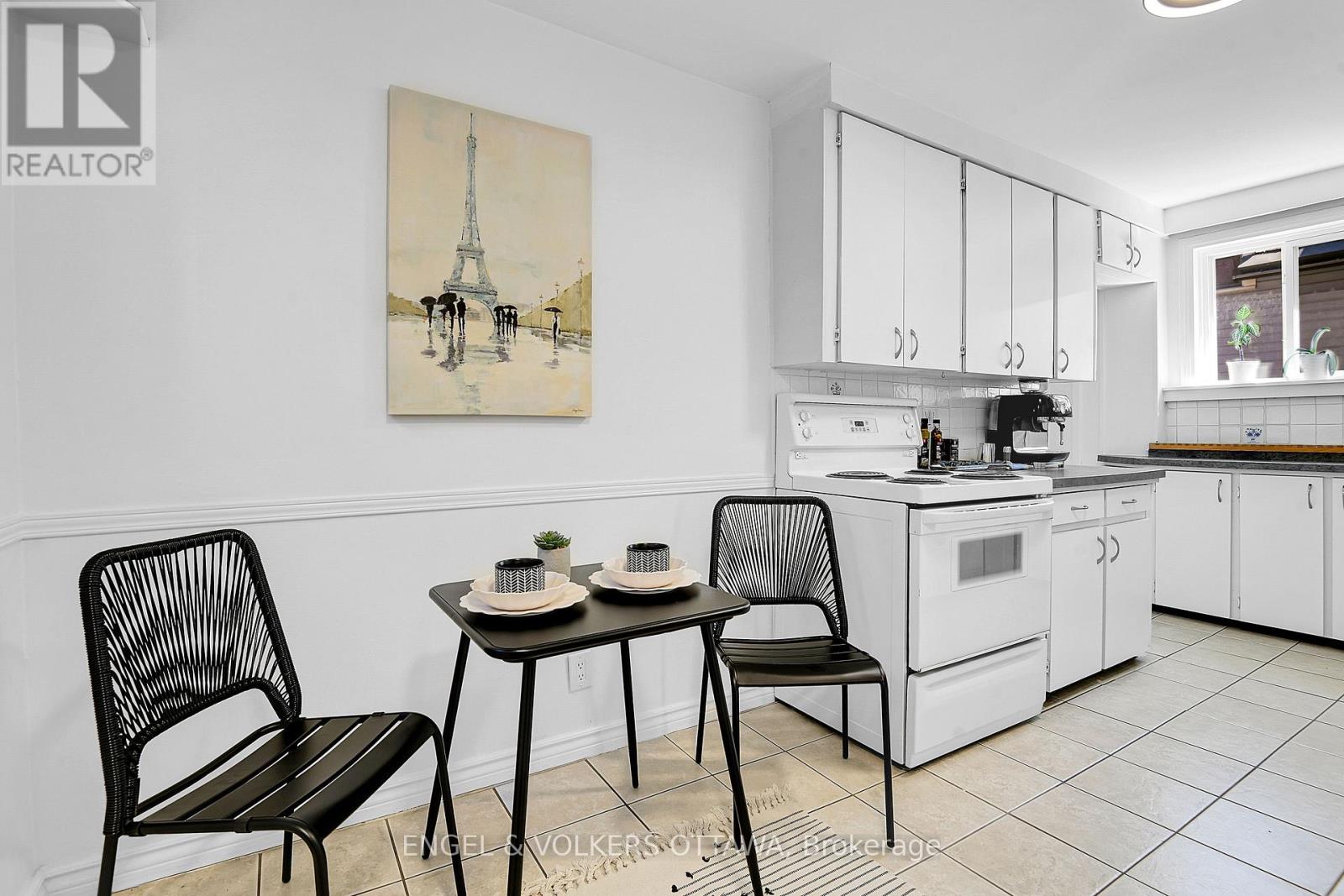 1 - 160 Crichton Street, Ottawa, Ontario  K1M 1W2 - Photo 6 - X12121395
