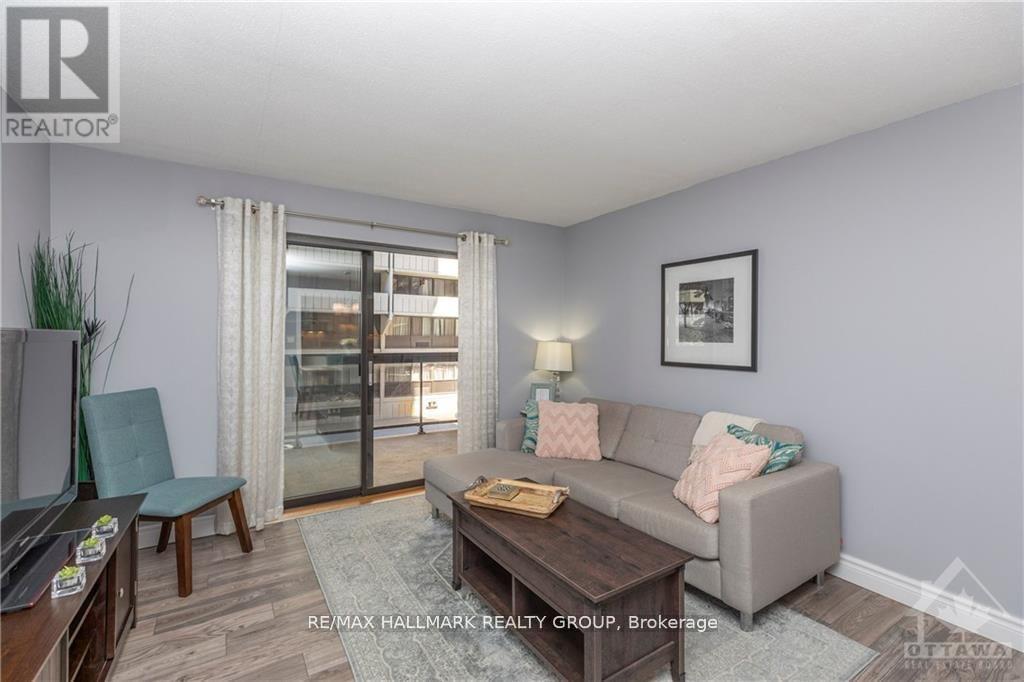 205 - 475 Laurier Avenue W, Ottawa, Ontario  K1R 7X1 - Photo 6 - X12121408