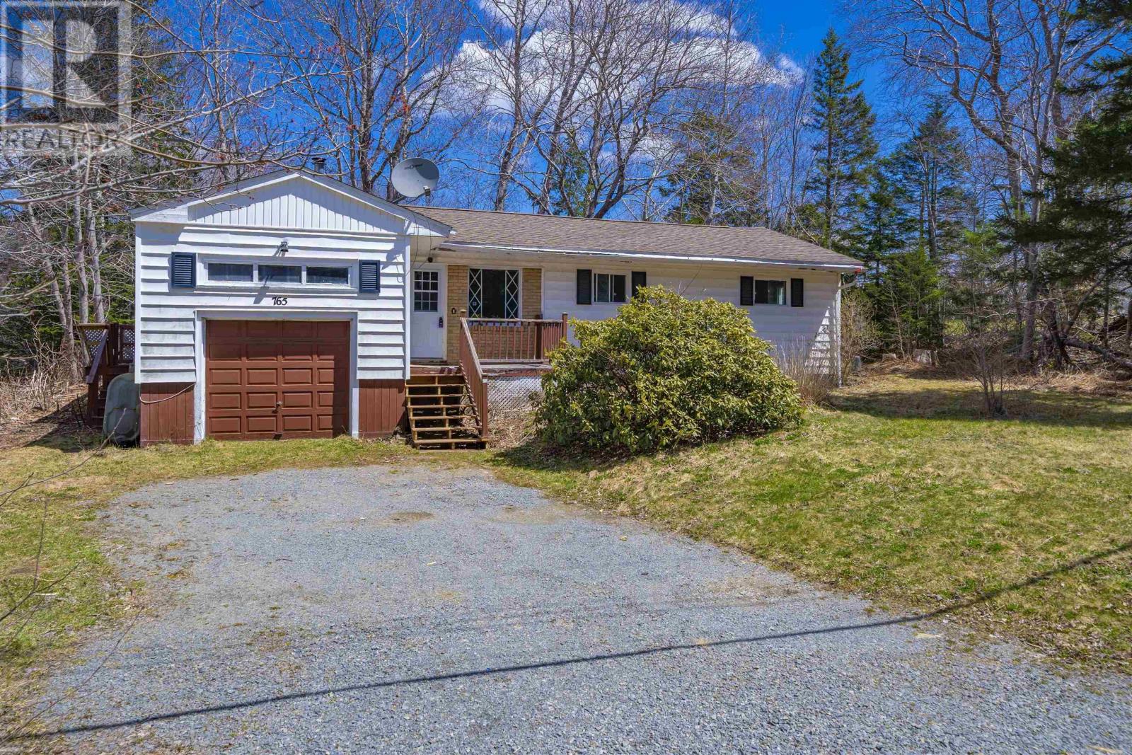 765 Highway 1, Mount Uniacke, Nova Scotia  B0N 1Z0 - Photo 32 - 202509718