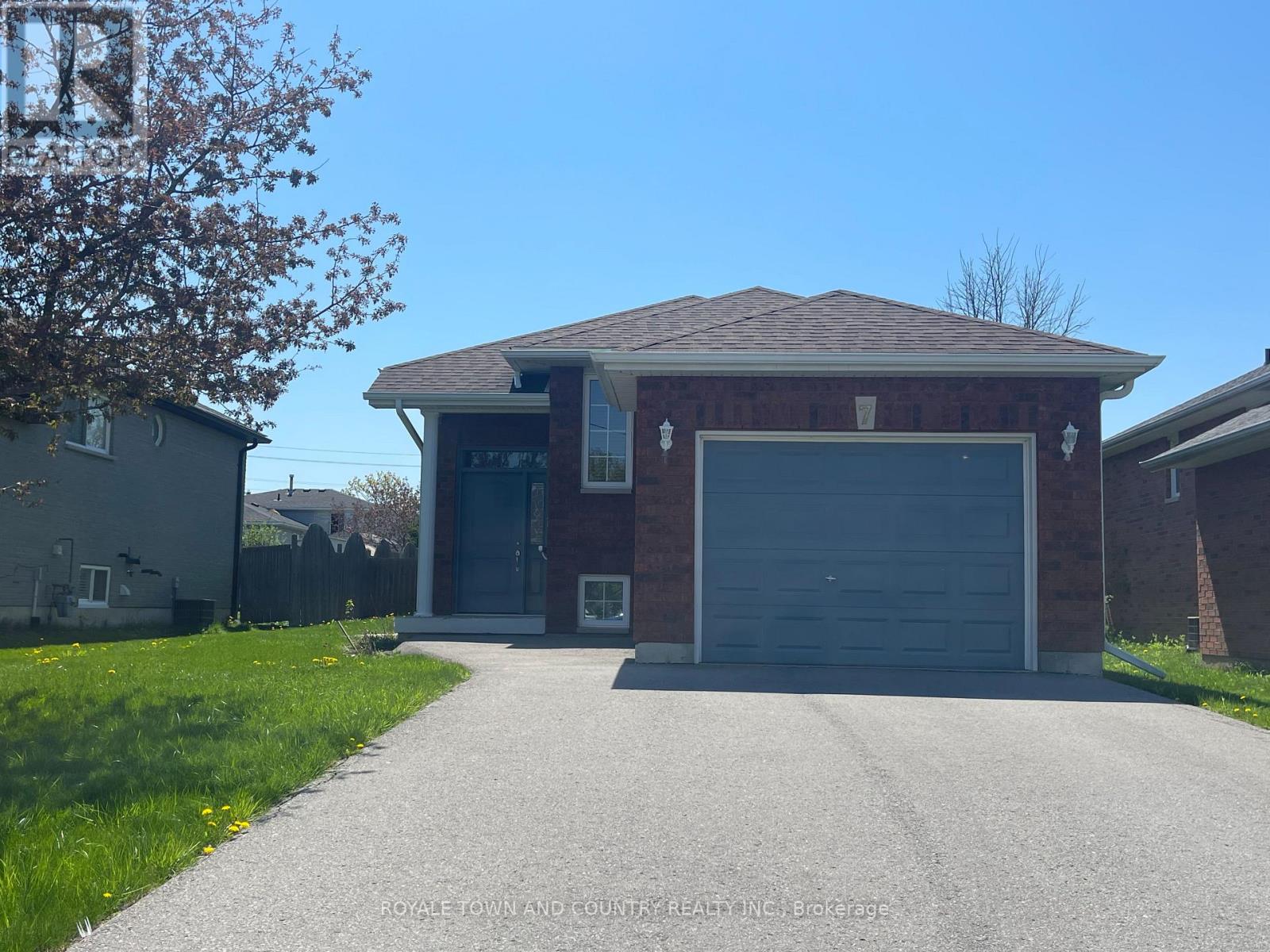 Property at 7 MIDLAND DRIVE image 1