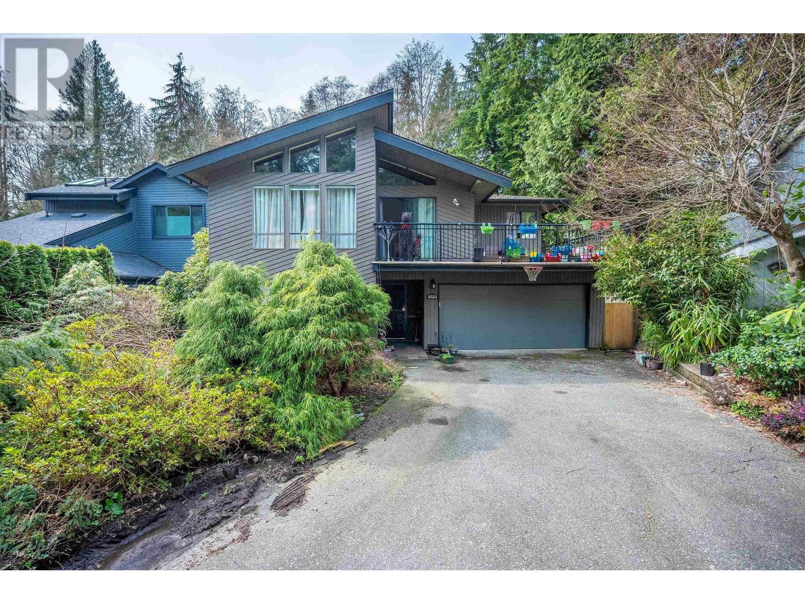 5535 Huckleberry Lane, North Vancouver, British Columbia  V7R 4N9 - Photo 1 - R2997661