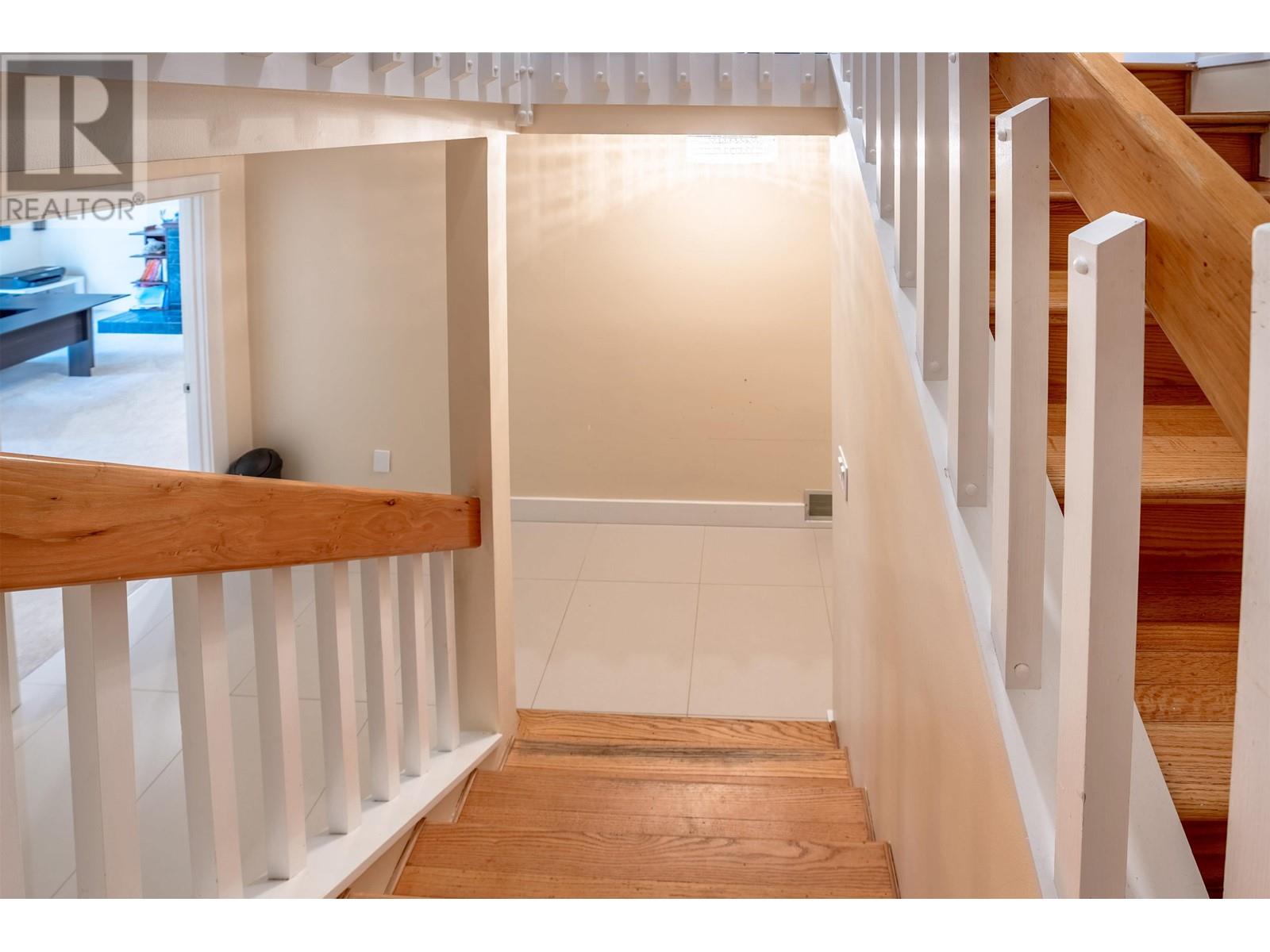 5535 Huckleberry Lane, North Vancouver, British Columbia  V7R 4N9 - Photo 23 - R2997661