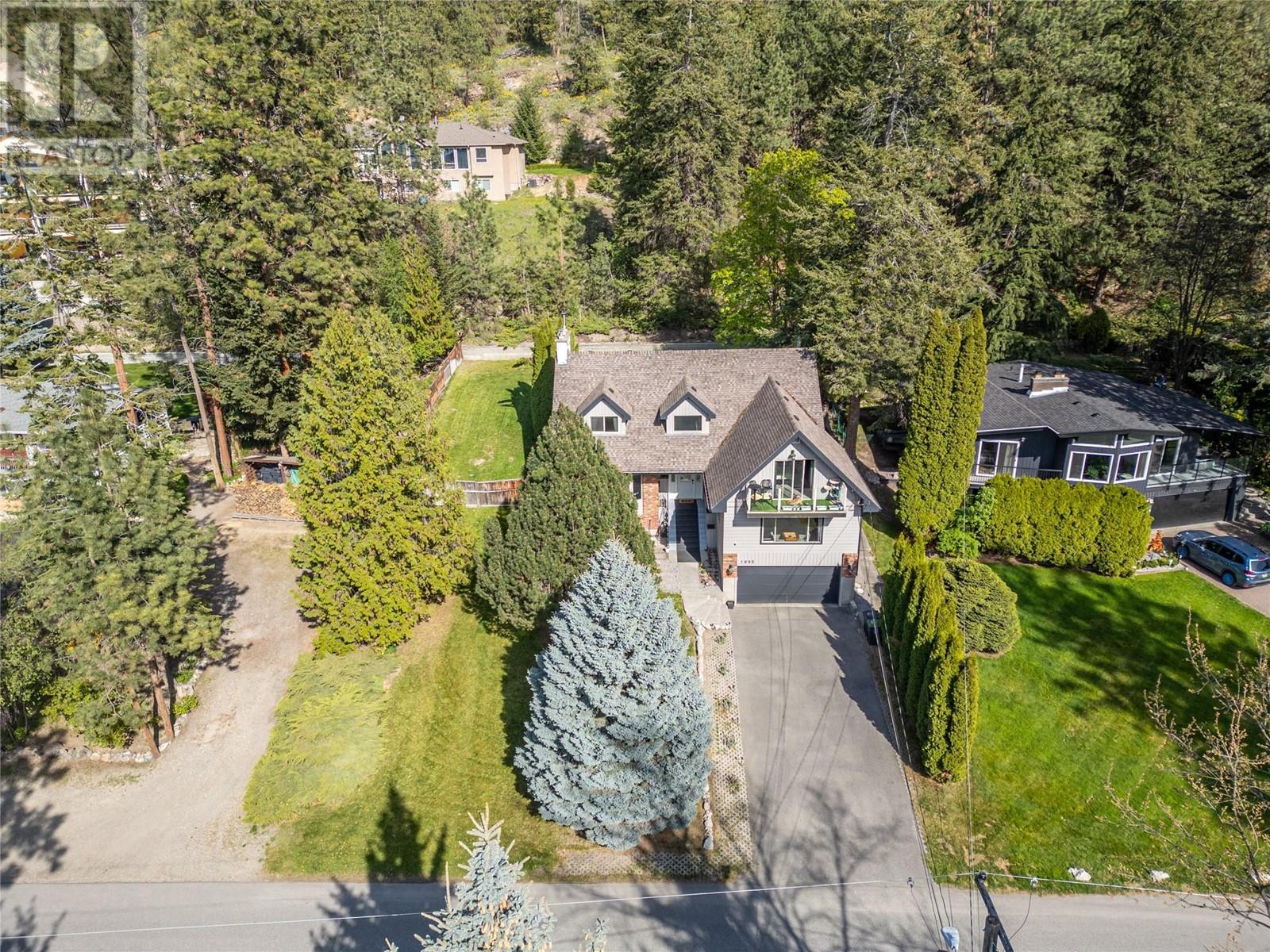 Property at 1095 Toovey Road image 2