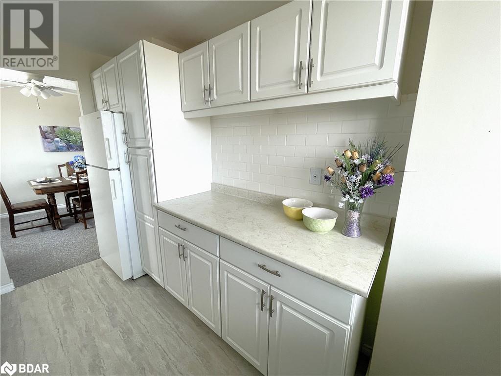 414 Blake Street Unit# 702, Barrie, Ontario  L4M 5J7 - Photo 3 - 40723519
