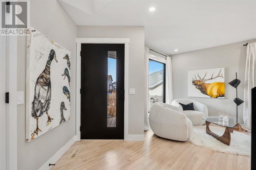 622 Schooner Cove Nw, Calgary, Alberta  T3L 1Z1 - Photo 5 - A2209929