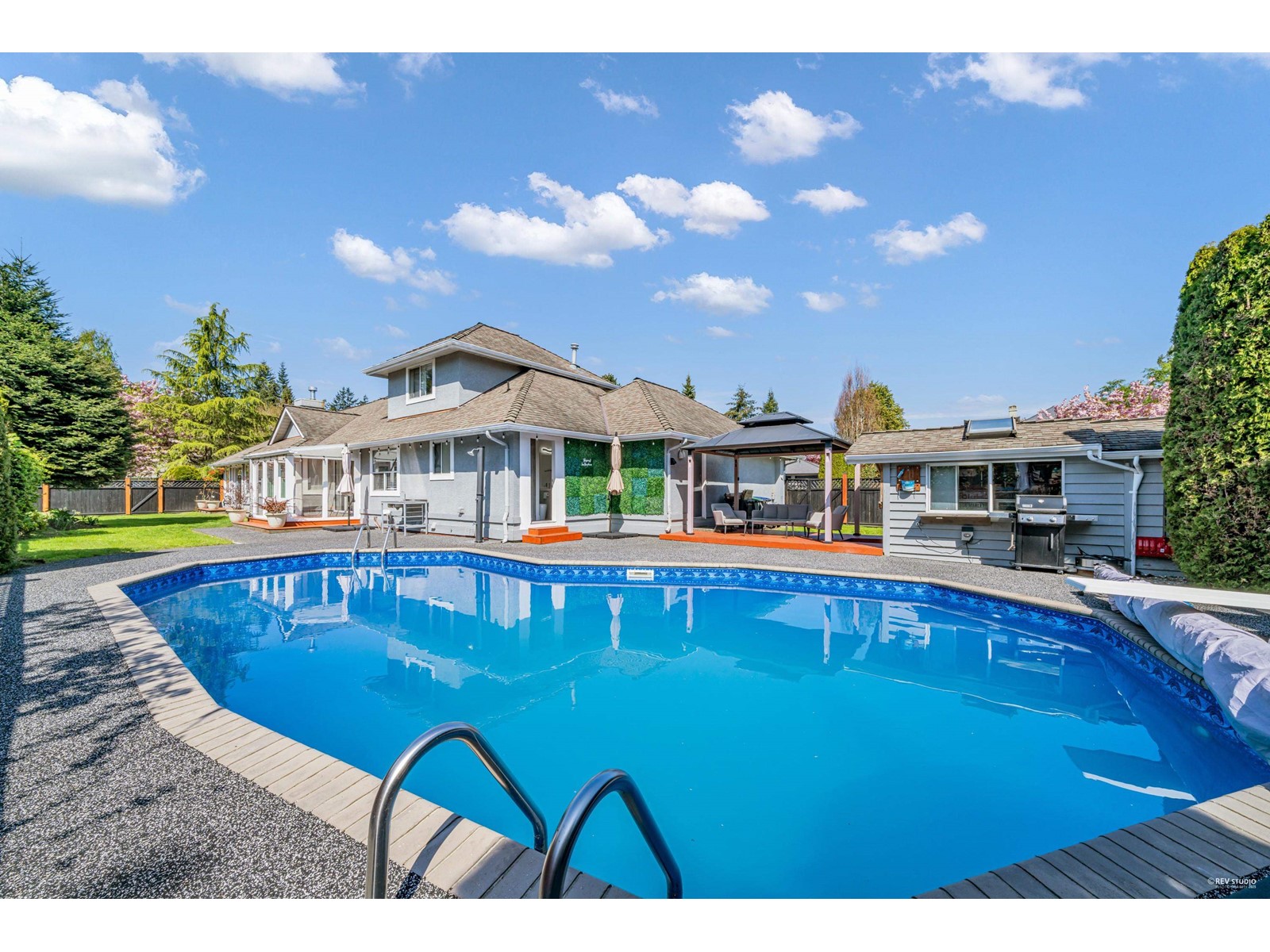 13658 19 Avenue, Surrey, British Columbia  V4A 9E9 - Photo 16 - R2997189
