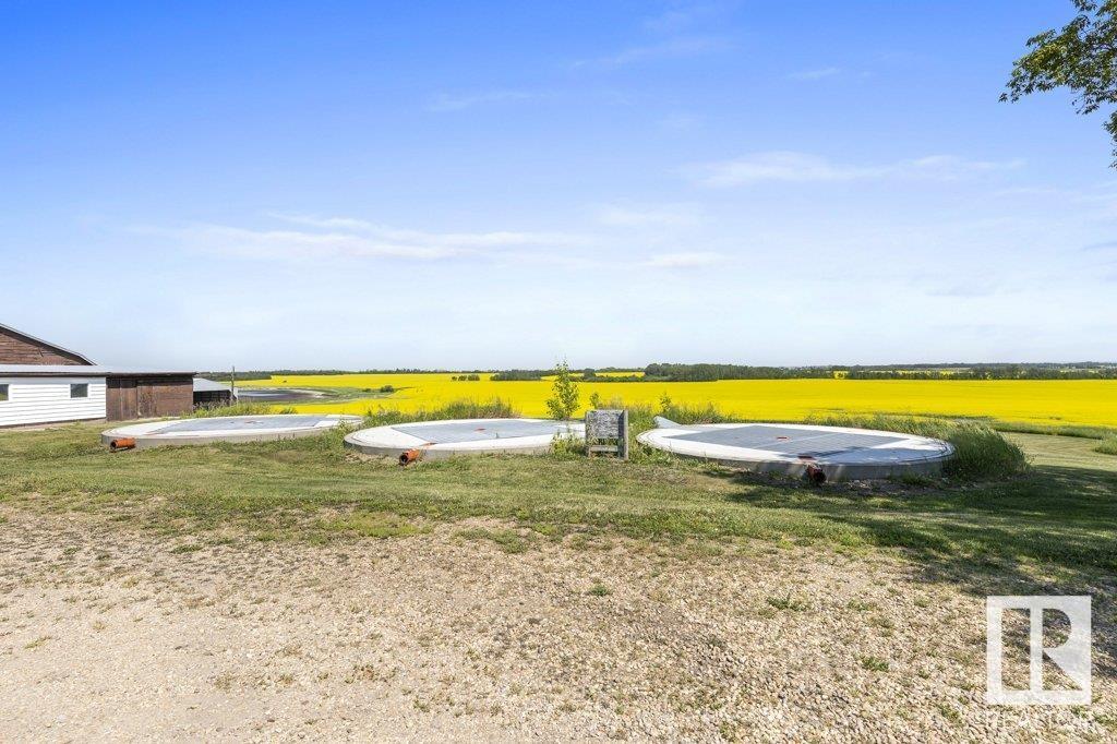 21203 18 St Nw, Edmonton, Alberta  T5Y 6B7 - Photo 4 - E4434208