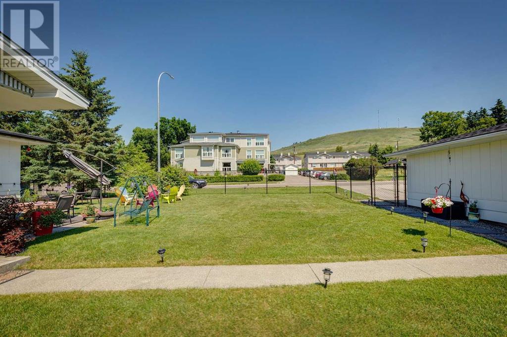 224 Ross Avenue, Cochrane, Alberta  T4C 0W1 - Photo 32 - A2215358