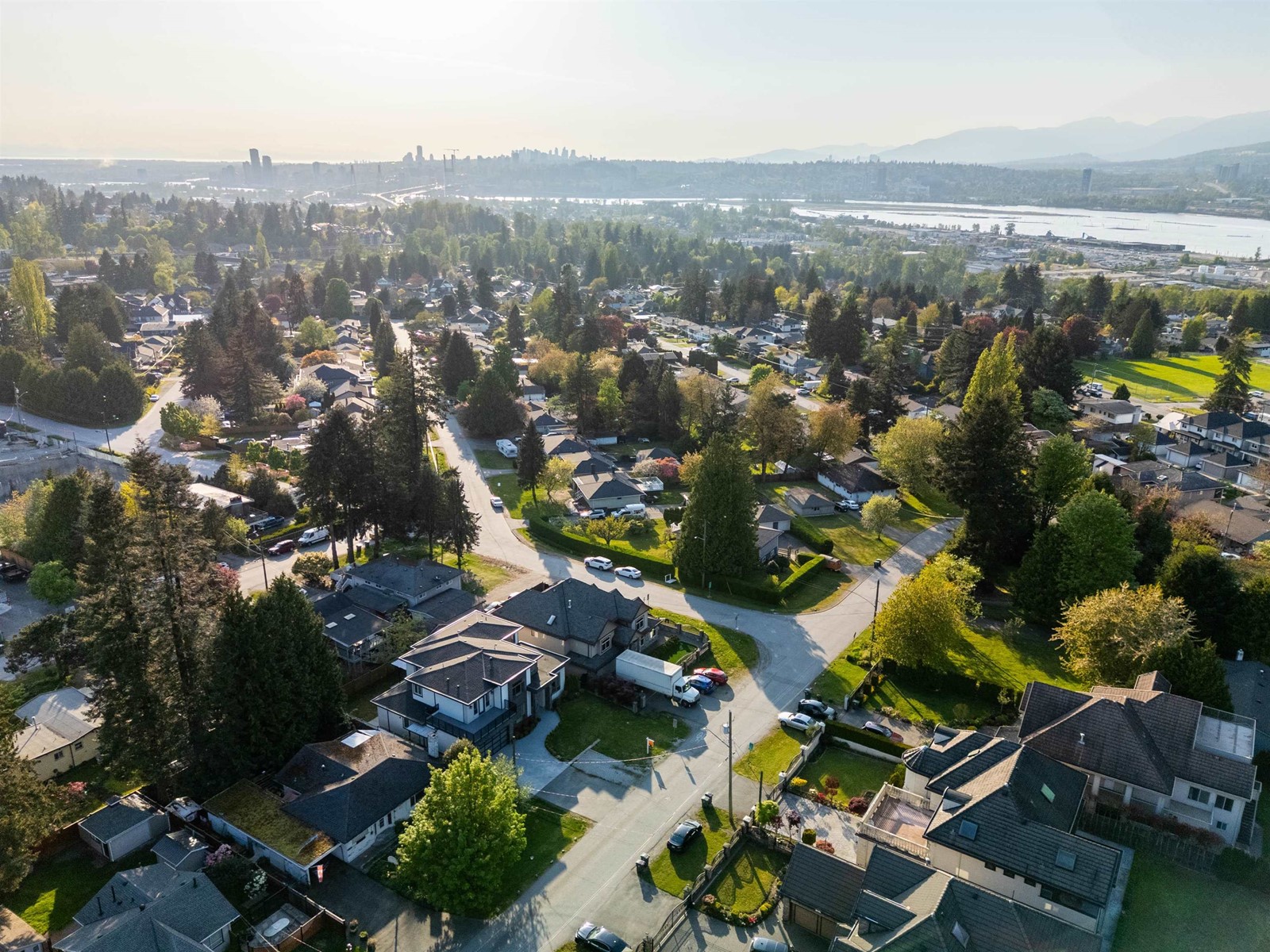 13816 Brentwood Crescent, Surrey, British Columbia  V3R 5L8 - Photo 11 - R2997677