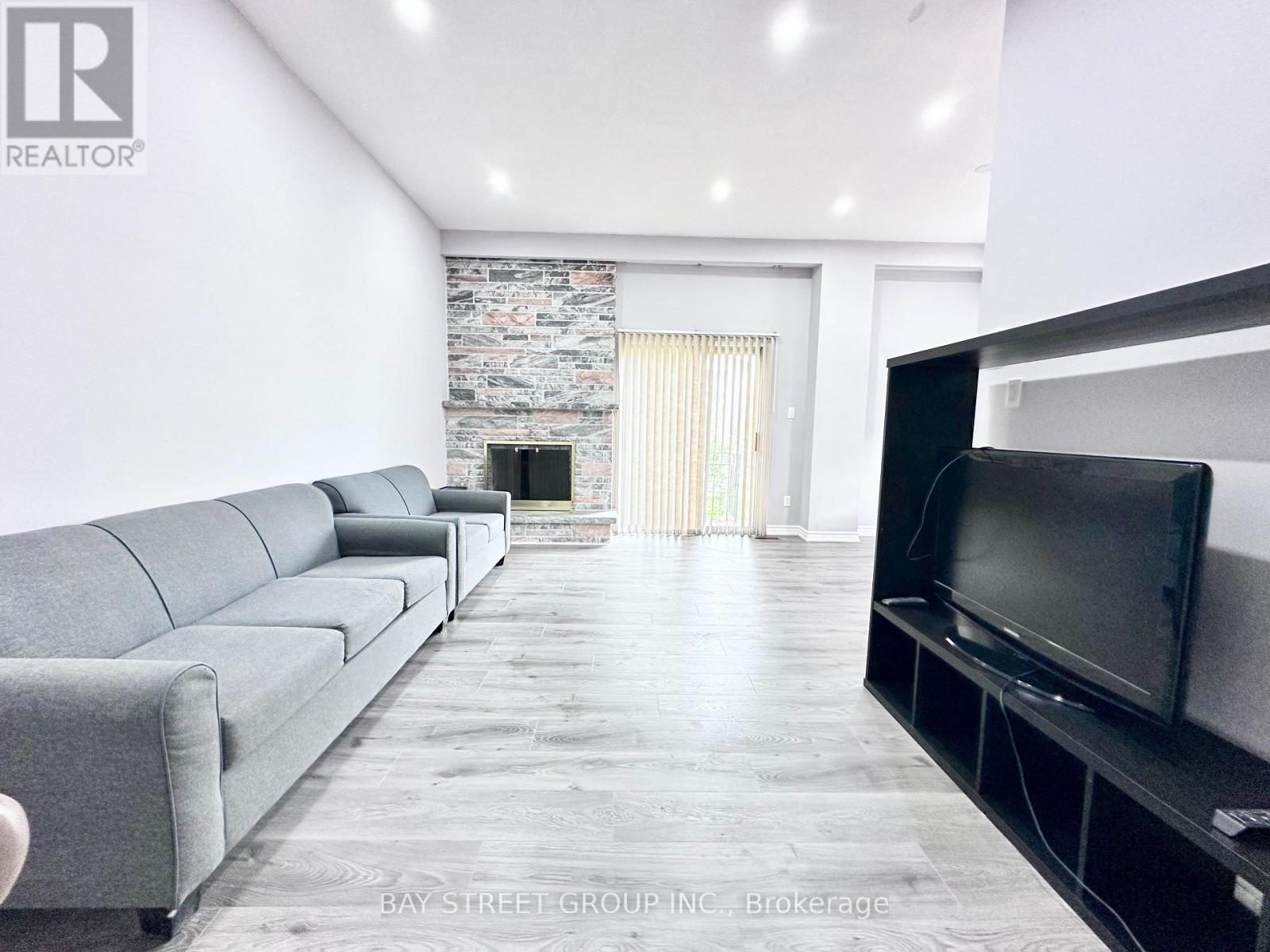 193 Silver Springs Boulevard, Toronto, Ontario  M1V 1G5 - Photo 5 - E12121410