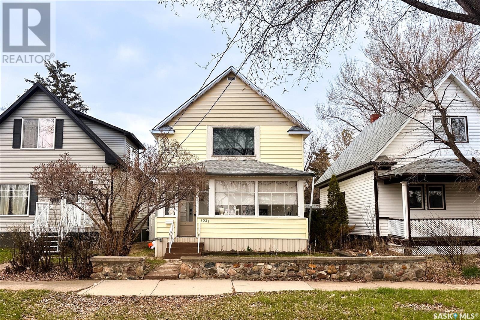 Property at 1037 3rd AVENUE NE image 1