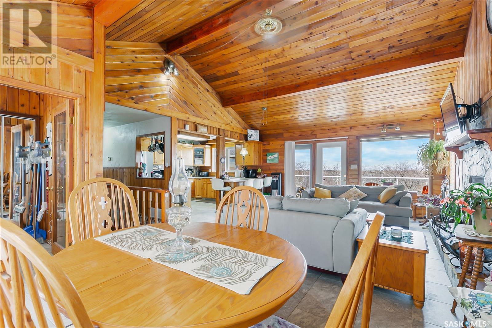 Property at 118 Sunset DRIVE image 5