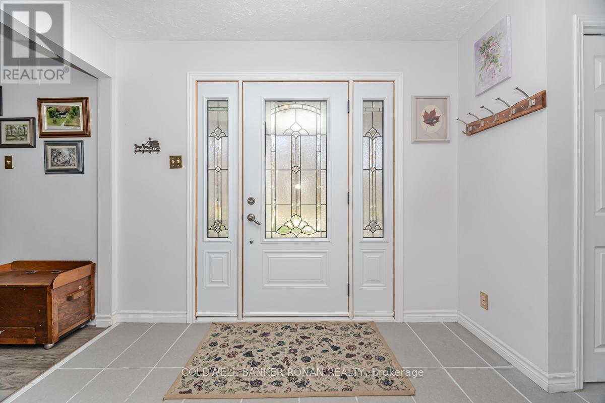 7533 County Rd 10, Essa, Ontario  L3W 0T7 - Photo 6 - N12121417