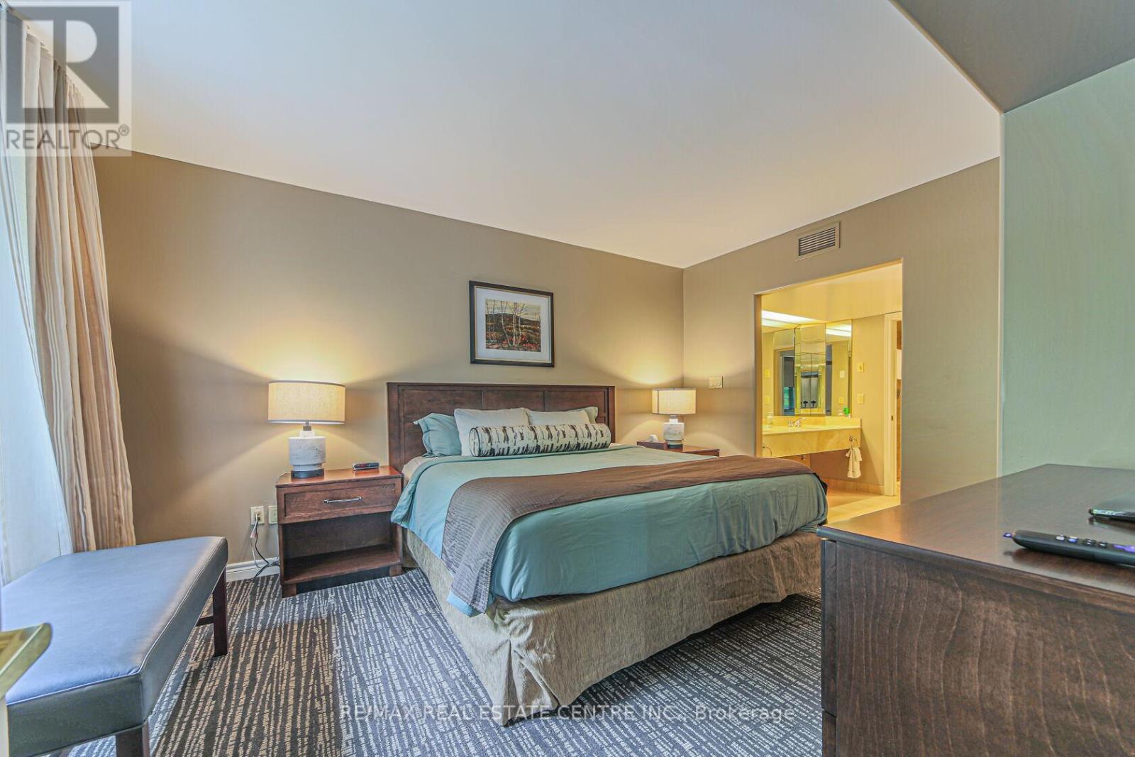 2240 - 90 Highland Drive, Oro-Medonte, Ontario  L0L 2L0 - Photo 6 - S12121397