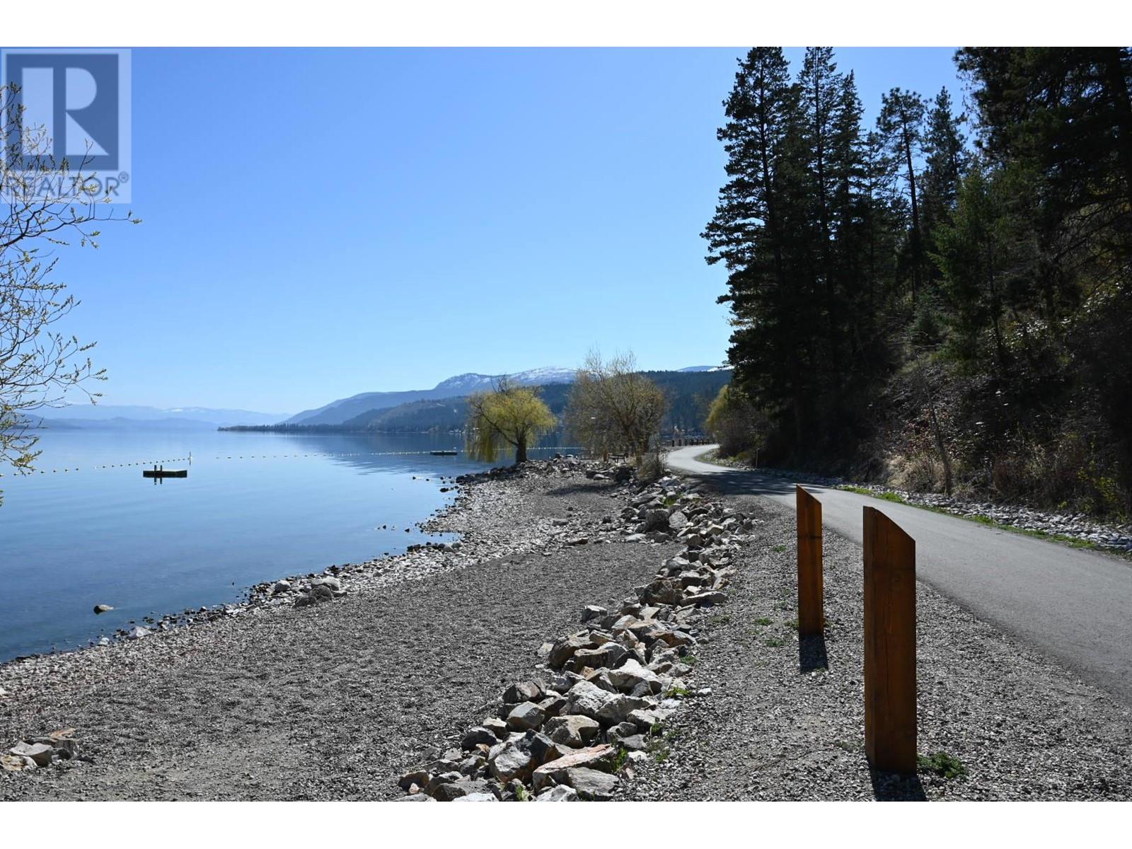 10579 Columbia Way, Vernon, BC V1H2B4