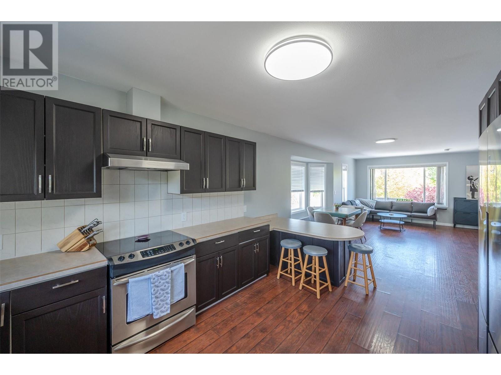 Property at 6548 MAIN Street image 3