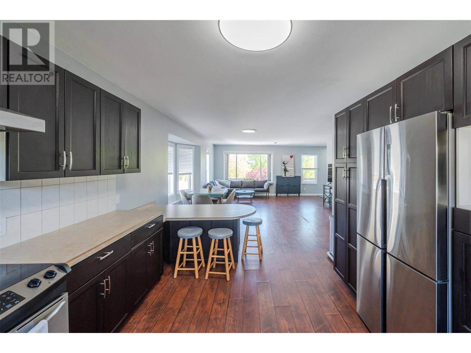 Property at 6548 MAIN Street image 5